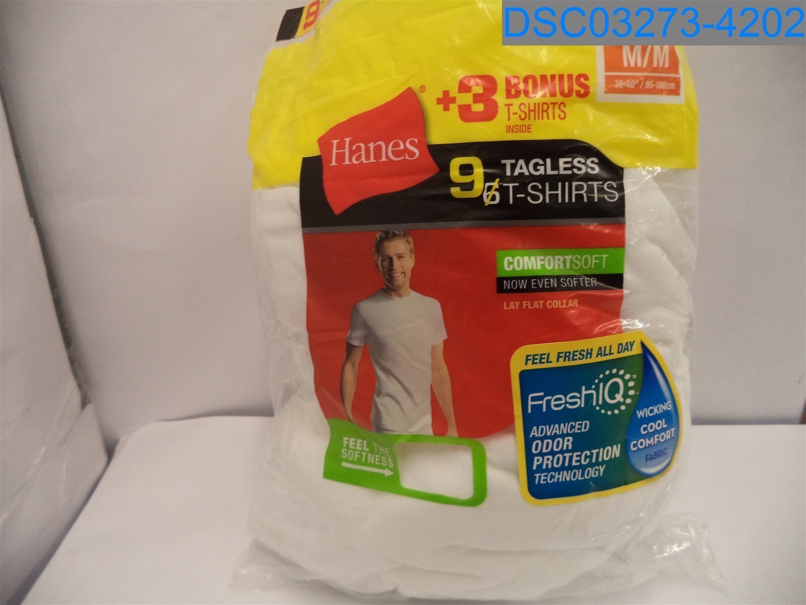 Qty= 1 (1 Pack of 6): Hanes: Men’s White Medium Tagless T-Shirts 738994241283