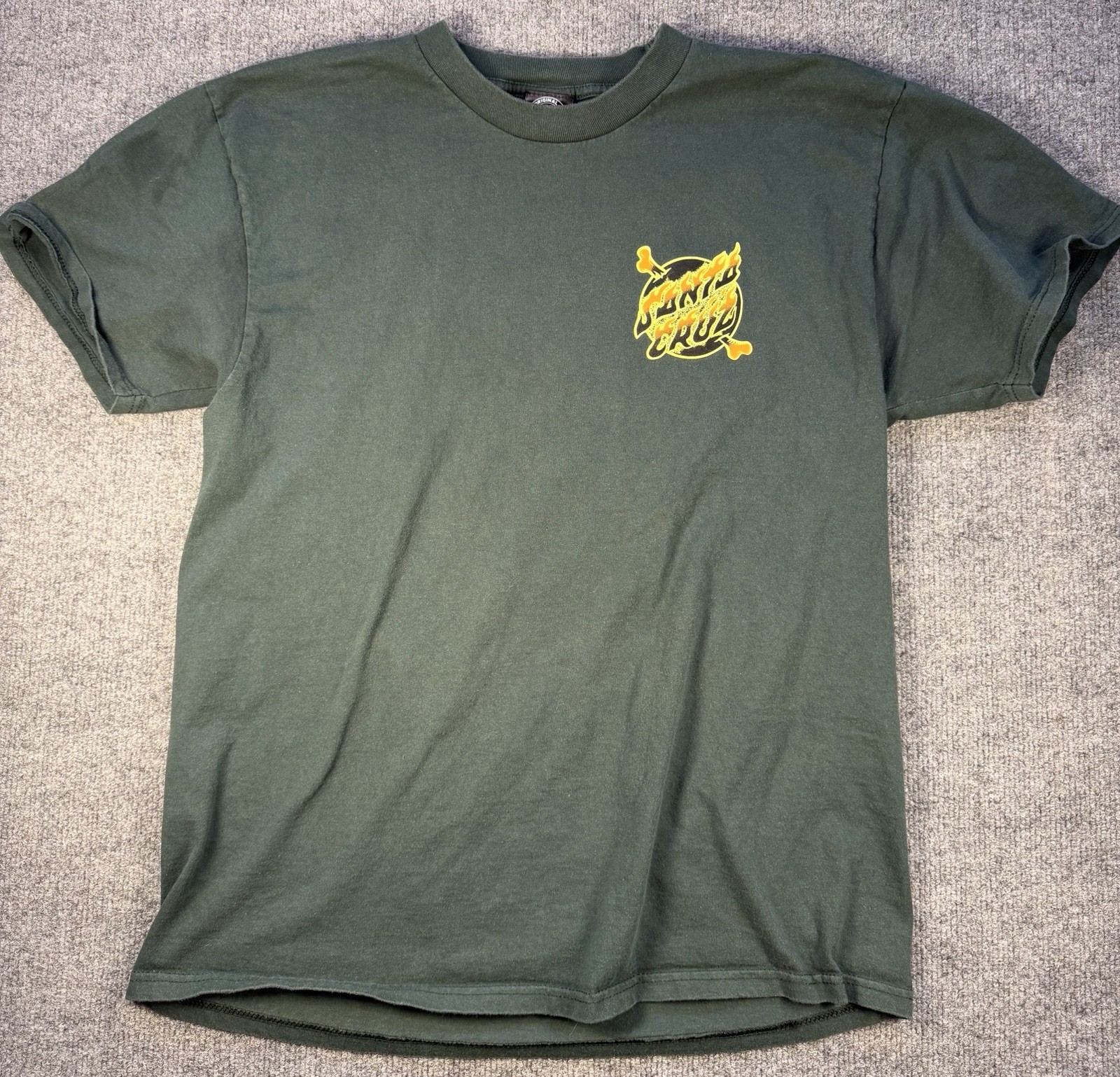 Santa Cruz Skateboards T Shirt Large Green Flame Logo Graphic Skate Tee L gallery