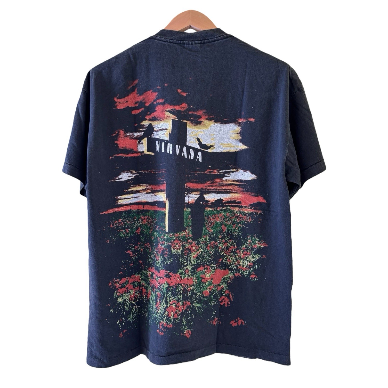 VTG Nirvana Kurt Cobain Scarecrow Cross Field Modern Band Shirt XL REPRINT gallery