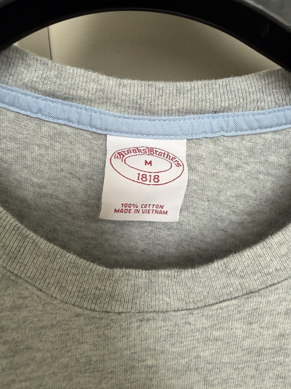 Brooks Brothers T Shirt Men’s Size Medium Grey Short Sleeve Logo Casual slim fit gallery