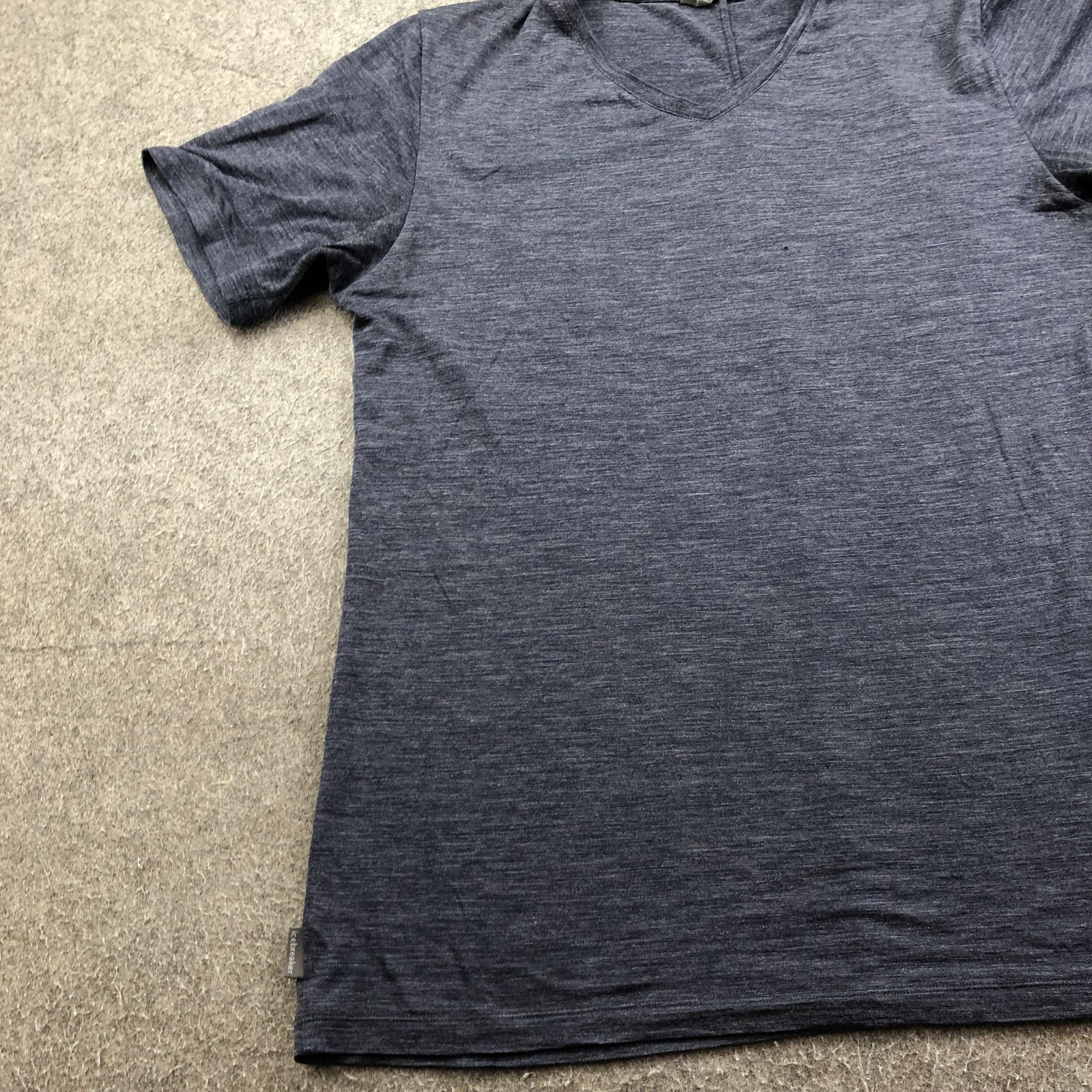 Icebreaker Shirt Mens Medium Blue Merino Wool Blend V-Neck Performance Tee Top gallery