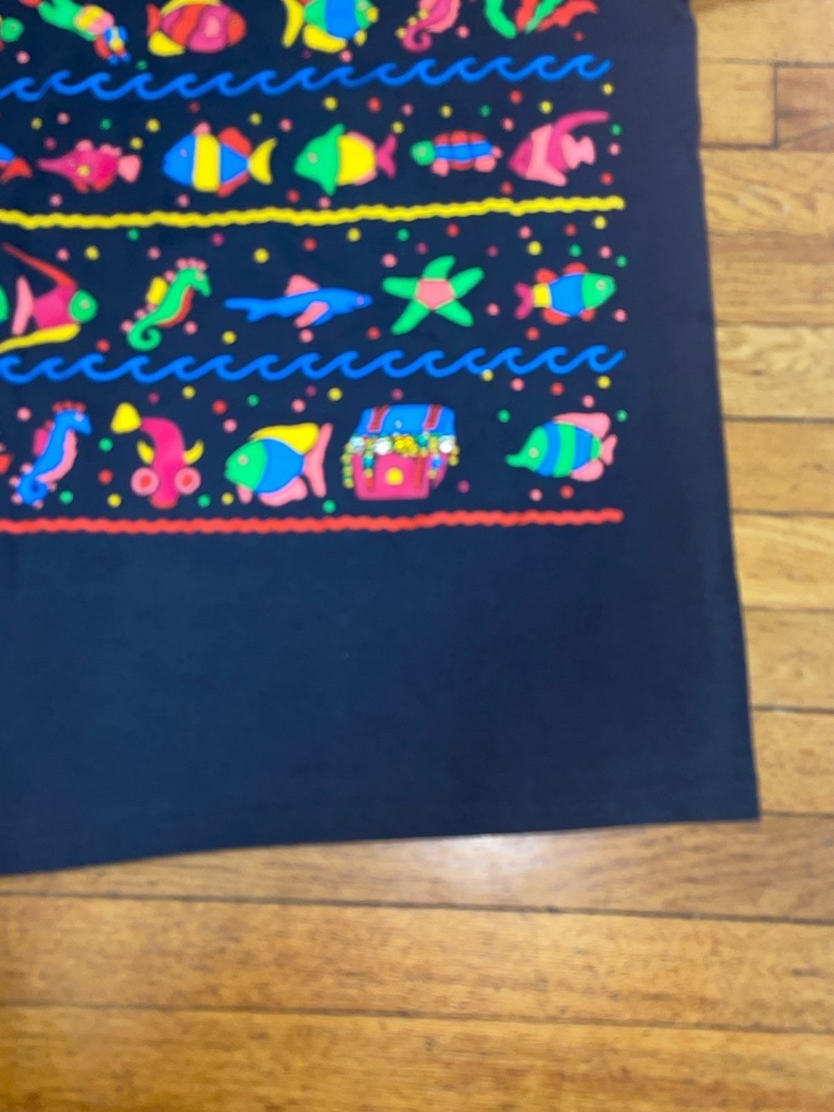 Vintage 90s Eyes on California Tropical Sea Life Neon Puff Print T-Shirt gallery