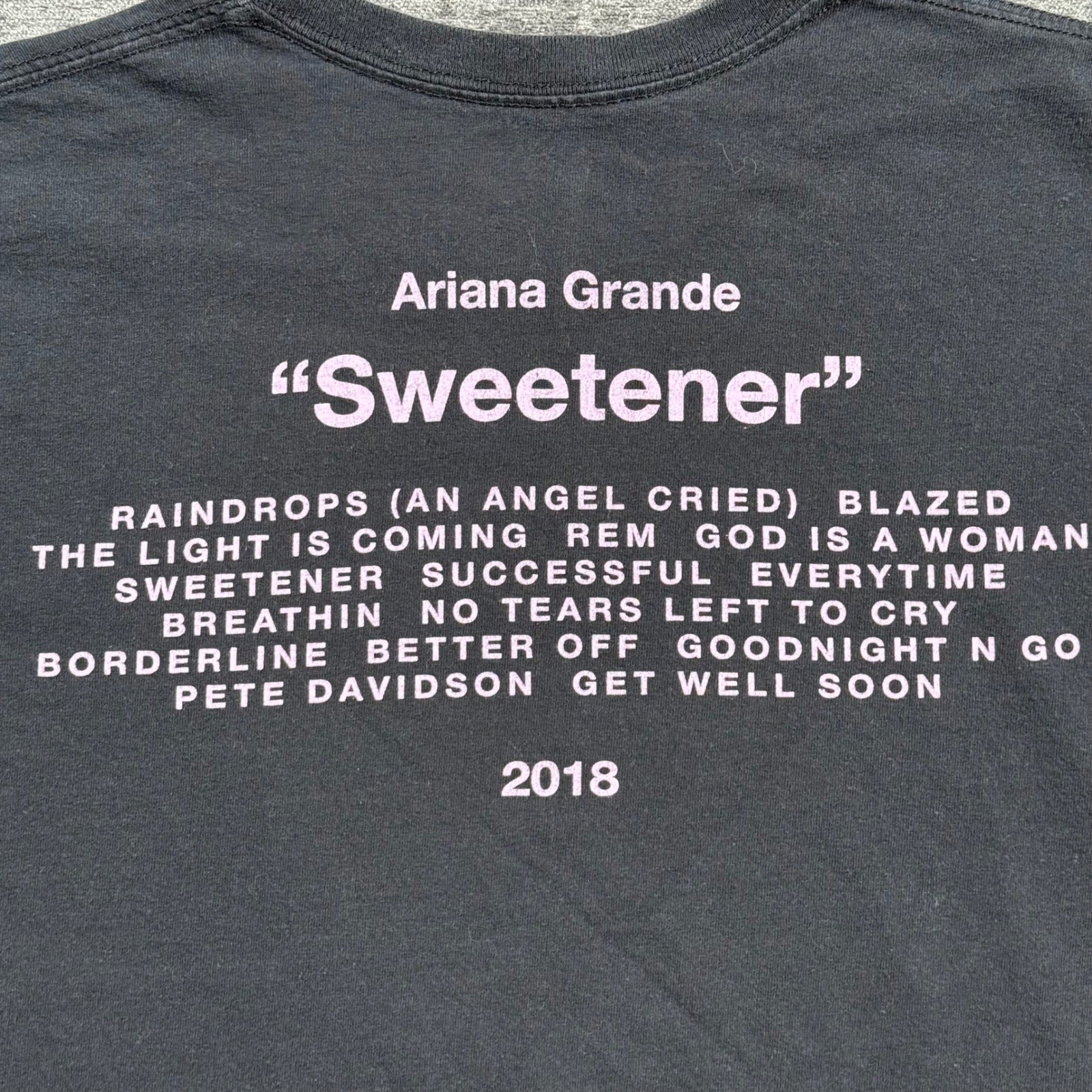 Ariana Grande Sweetener 2018 Album Tracklist T-Shirt Black Size XL Merch gallery