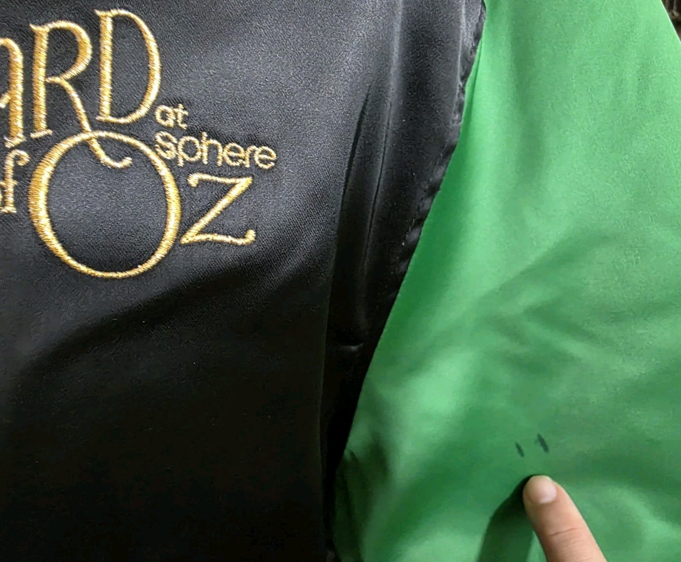 Wizard of Oz Sphere Las Vegas Dorothy Awakens Satin Bomber Jacket Size Large gallery