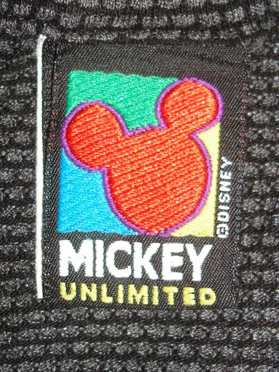 Goofy Embroidered Mickey Unlimited Gray Thermal Cotton/Poly S/S T-Shirt Sz. L gallery