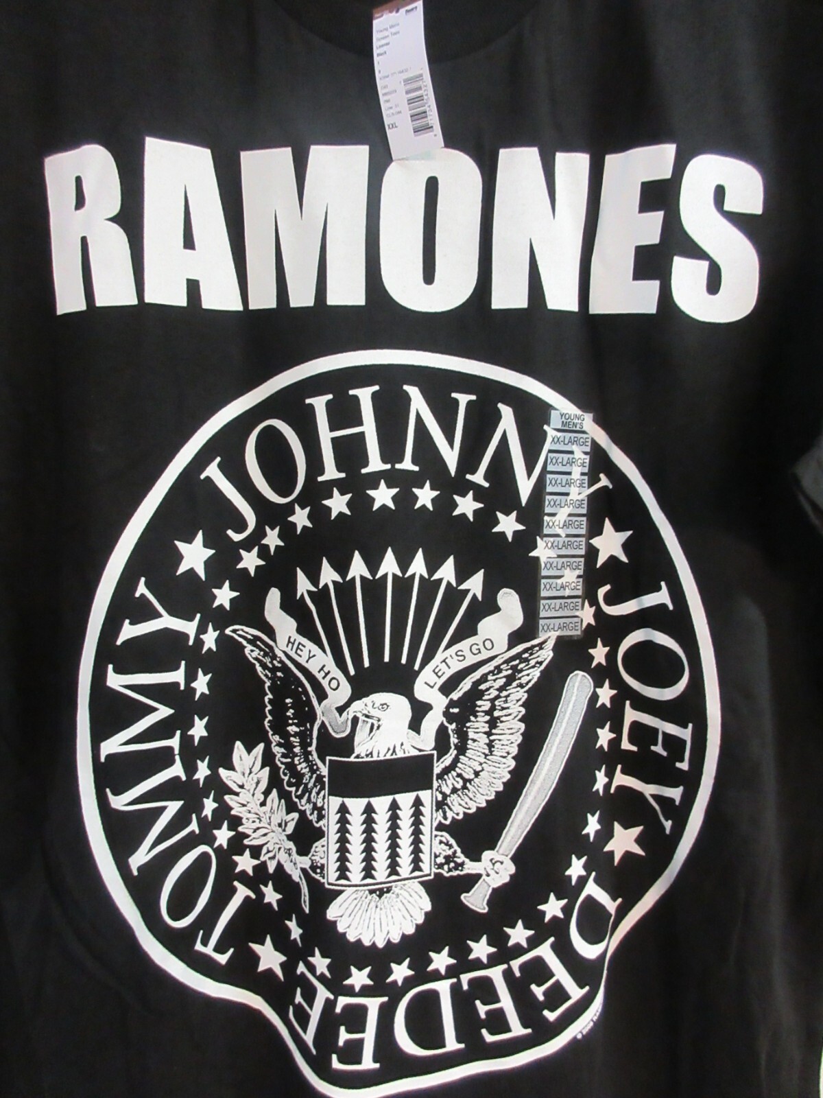 RAMONES GROUP SEAL BAND MUSIC T-SHIRT PRE-OWNED UNWORN UNWASHED W/TAGS 2XL / XXL gallery