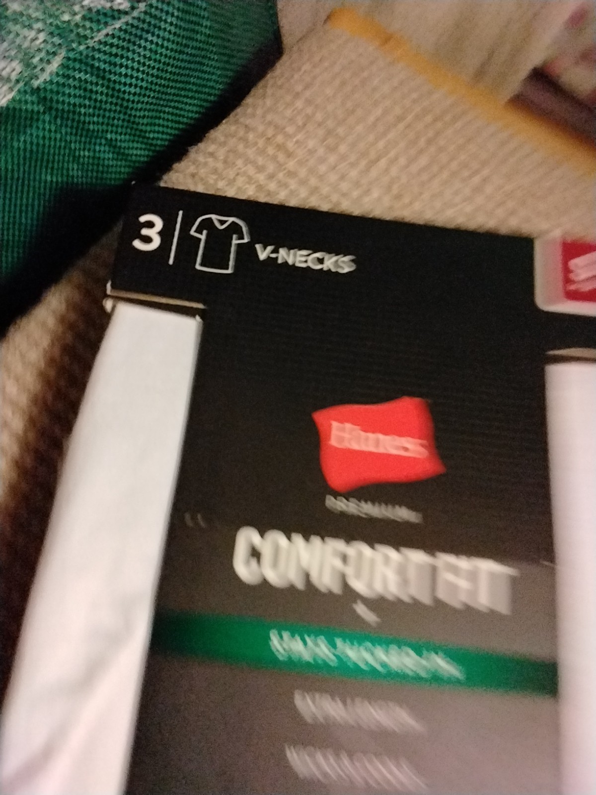Hanes Men's V neck T-shirt 3 pack White MENS SIZE SMALL COMFORT FIT NWT gallery