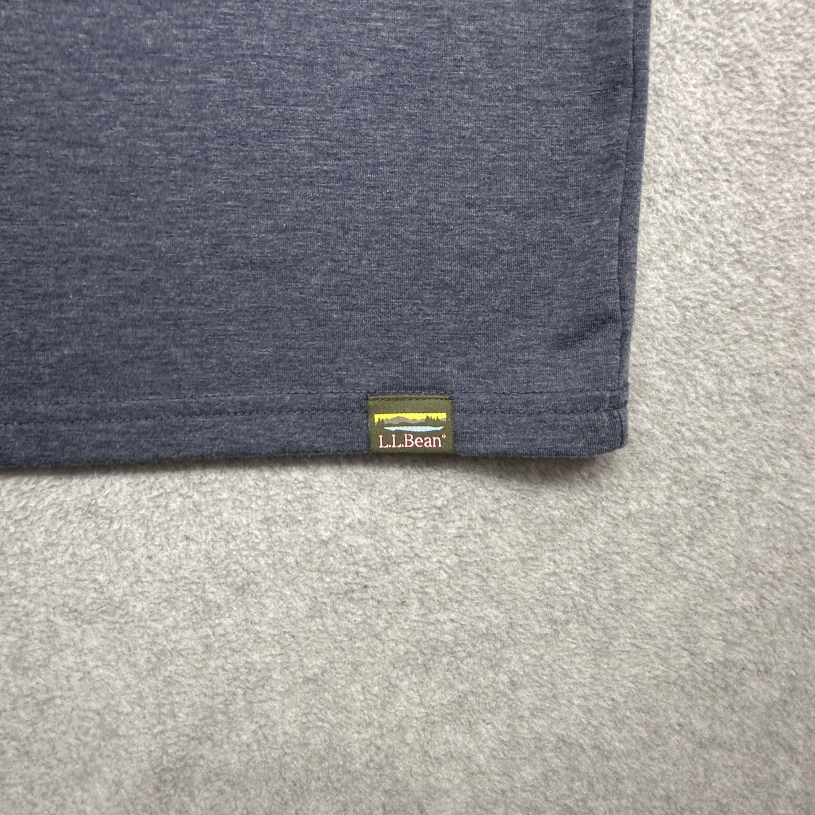 LL Bean Everyday SunSmart Tee Shirt Mens LT Blue Solid Performance Crewneck gallery