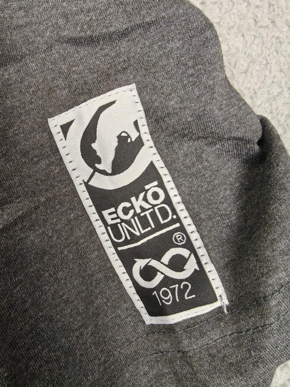 Ecko Unltd Hoodie Shirt Mens Medium Short Sleeve Colorblock Kangaroo Pocket New gallery