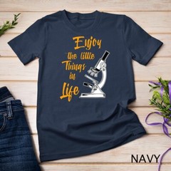 Biologist Microscope Laboratory – Funny Biology Pun Unisex T-shirt