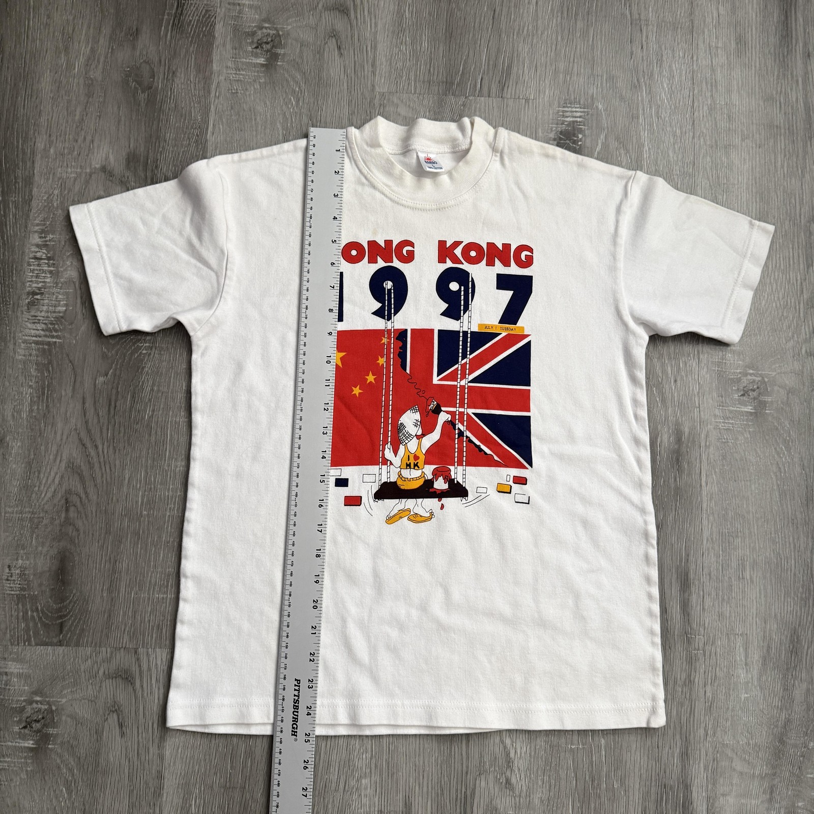 Vintage Hong Kong 1997 Shirt Mens Large White Rambo Flag Souvenir 90s Tee gallery