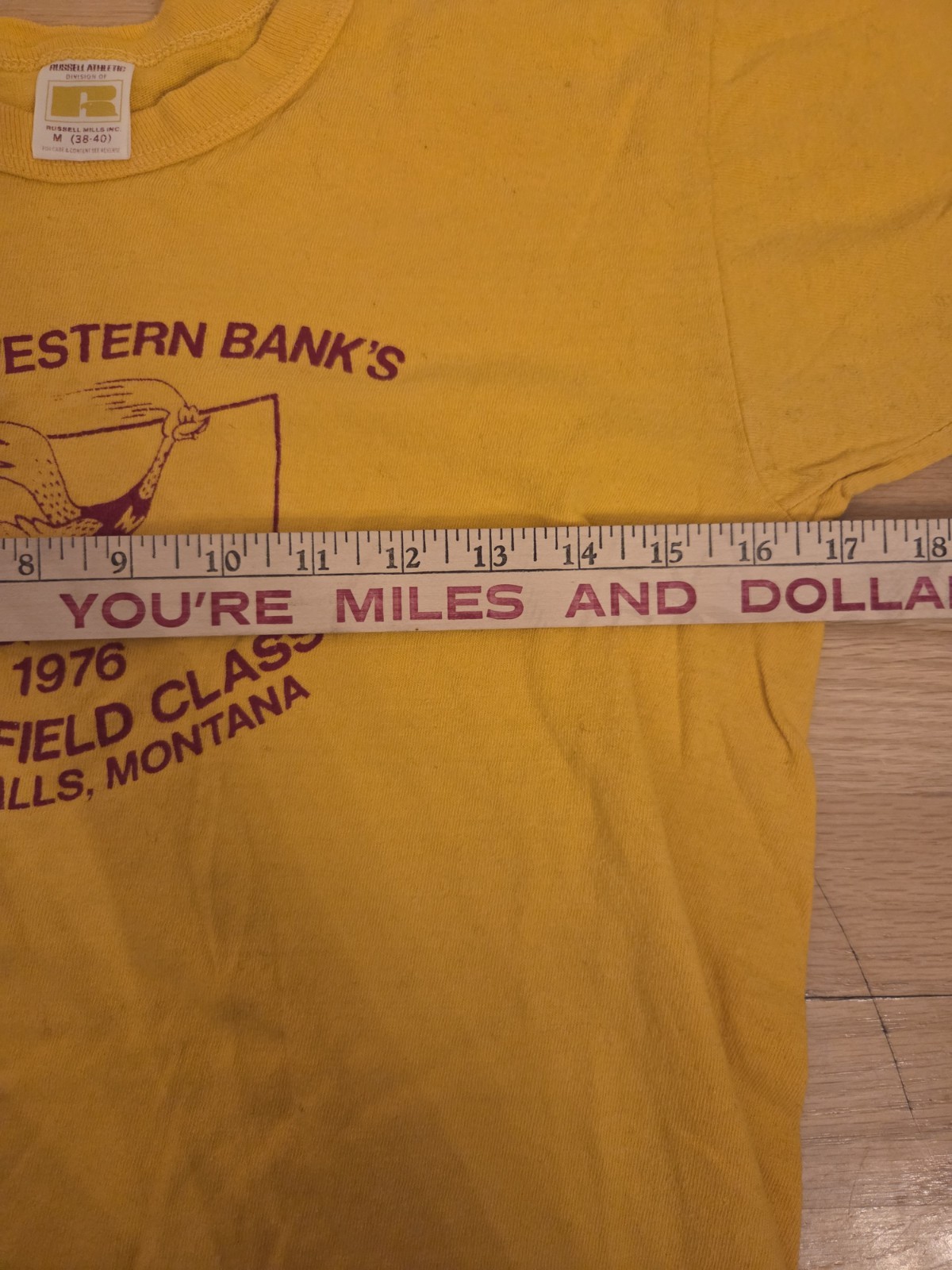 Russell Athletic 1976 Track & Field Classic Graphic Yellow Men's M Crew Neck Tee gallery