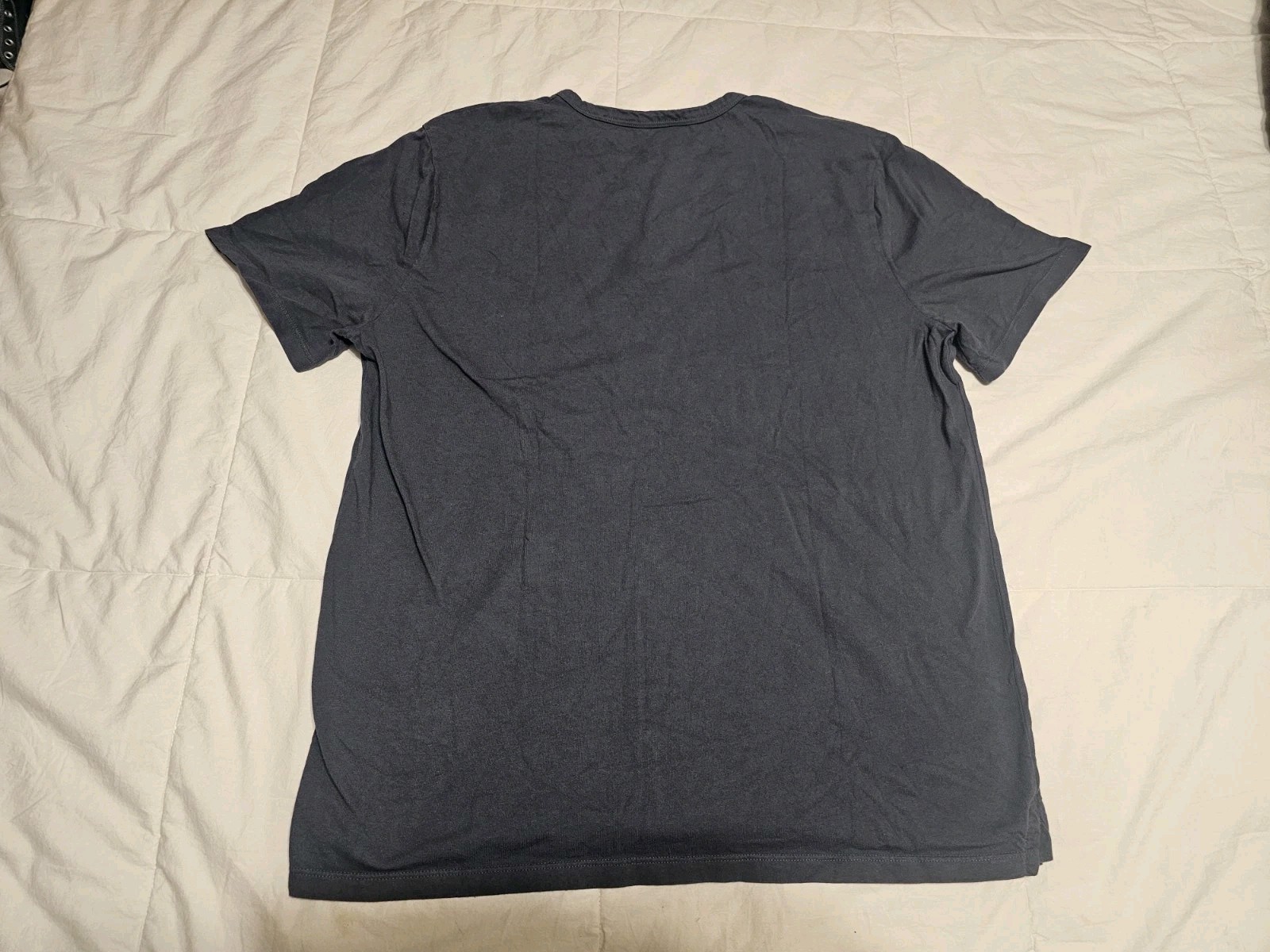 Vince Men's Henley Short Sleeve T-Shirt Size Large Black 3 Button Classic gallery