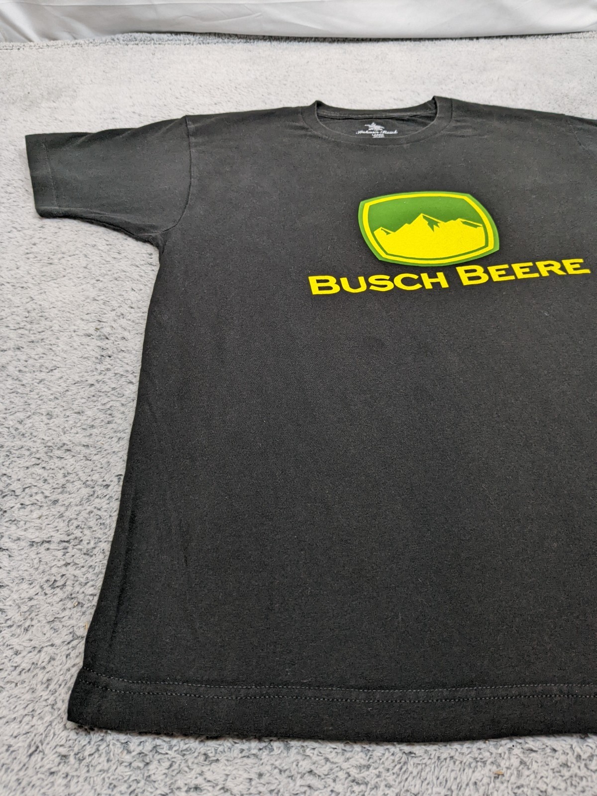 Busch Beere John Deere Parody T-Shirt Size Large Anheuser-Busch Beer Graphic USA gallery