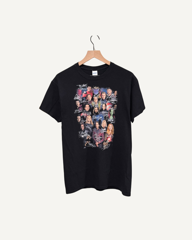Marvel Avengers: Infinity War/Endgame Signed Cast Graphic T-Shirt