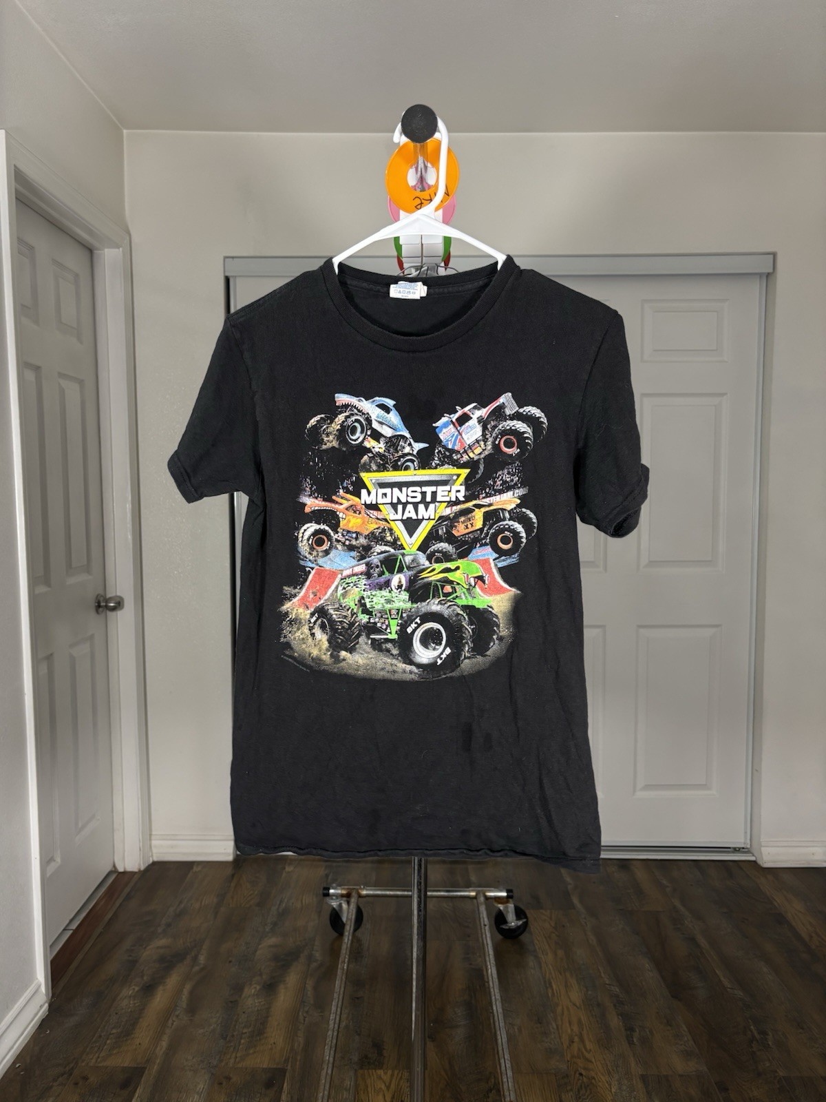 Delta Pro Weight Monster Jam 2023 Graphic Men's Black T-Shirt Size S gallery