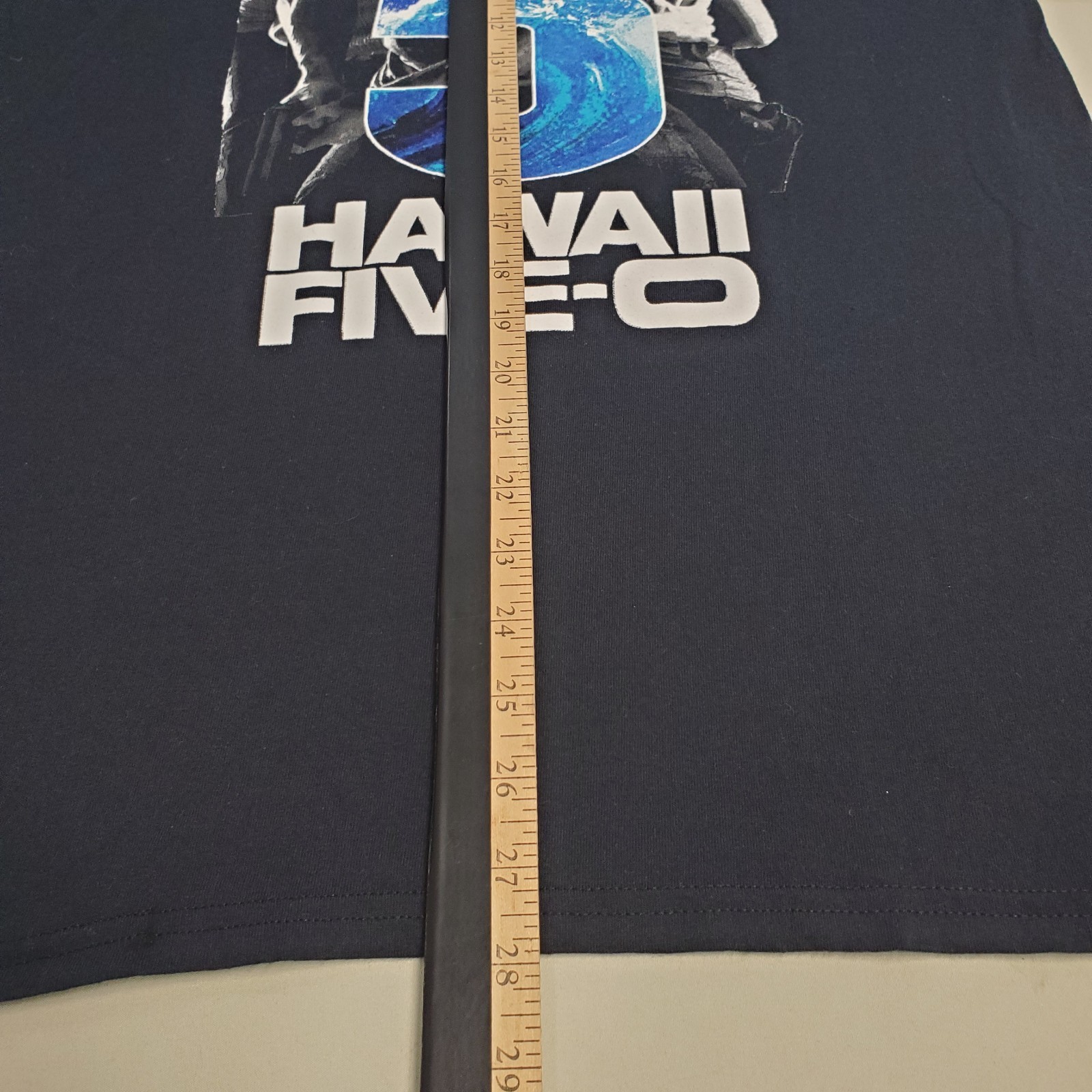 Hawaii Five O TV Show T Shirt Black MEDIUM Front And Back Print gallery