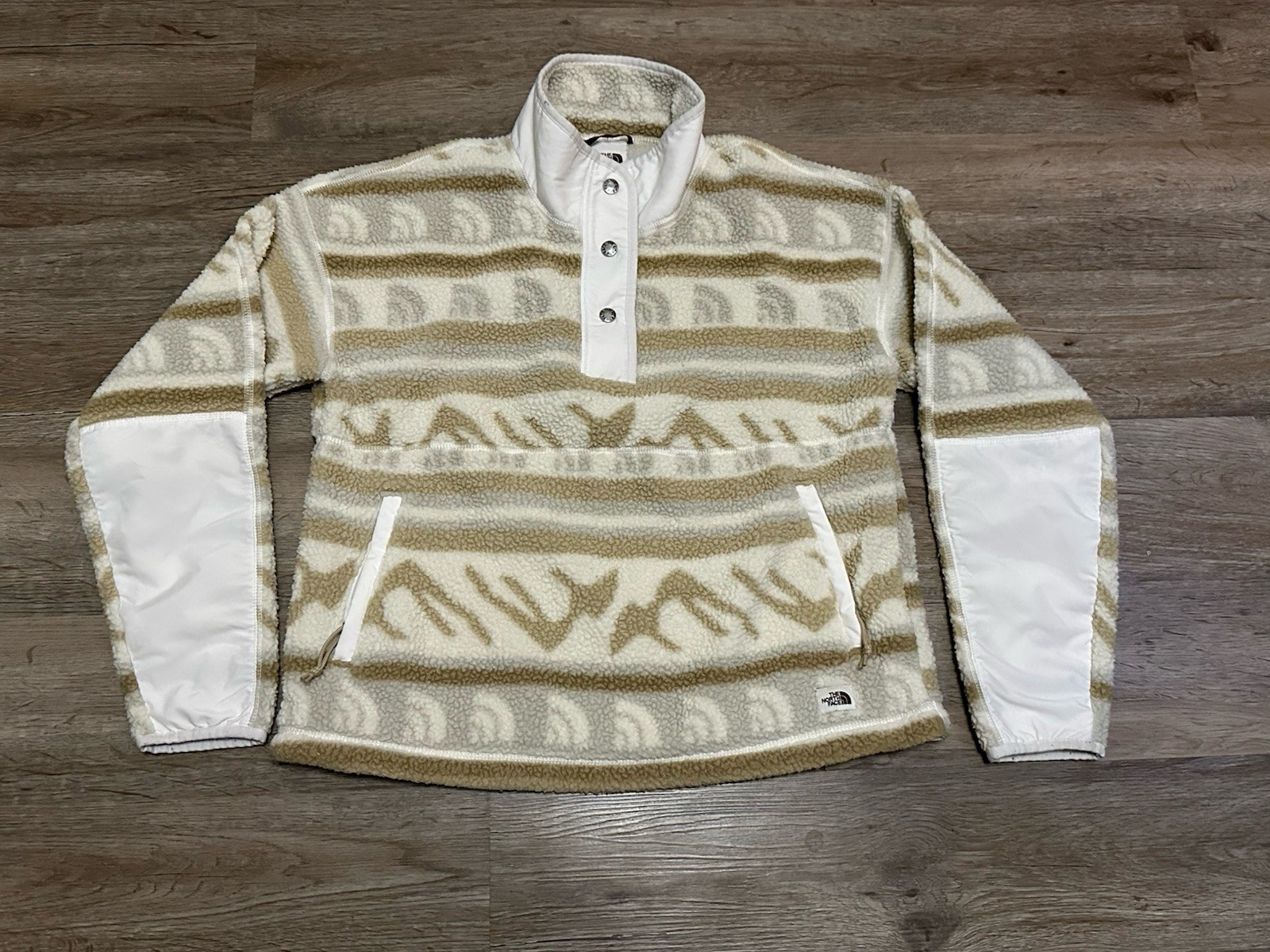 The North Face Womens Size S 1/4 Snap Button Pullover Long Sleeve Fleece Beige
