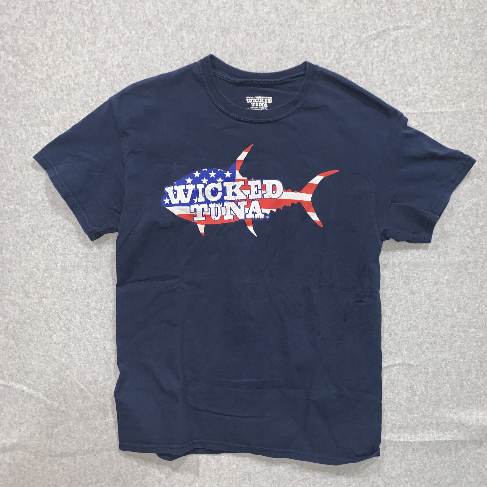 Discovery Channel WICKED TUNA Shirt Short Sleeve Sz M Graphic Print Flag Fishing