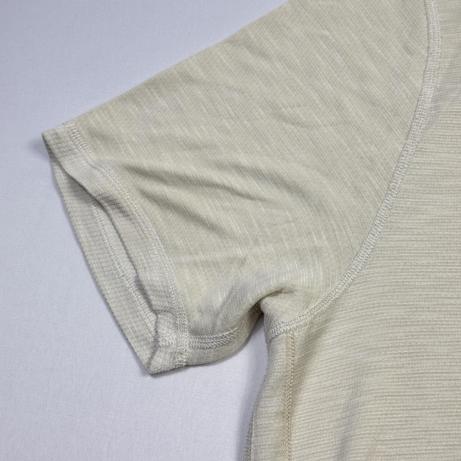 Tommy Bahama Shirt Mens Large Beige Textured Knit Short Sleeve Crewneck Casual gallery