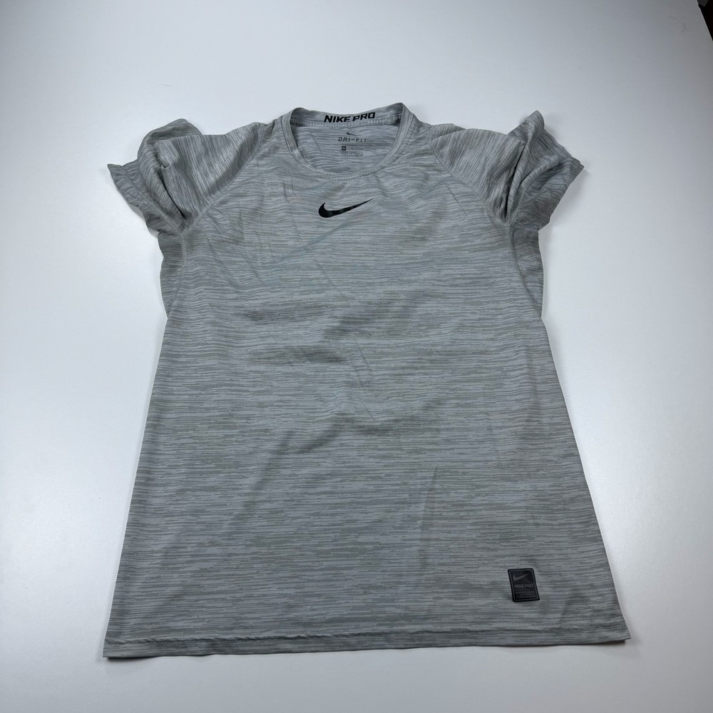 Nike Pro Shirt Mens Medium Gray Crew Neck Lightweight Stretch Training Swoosh