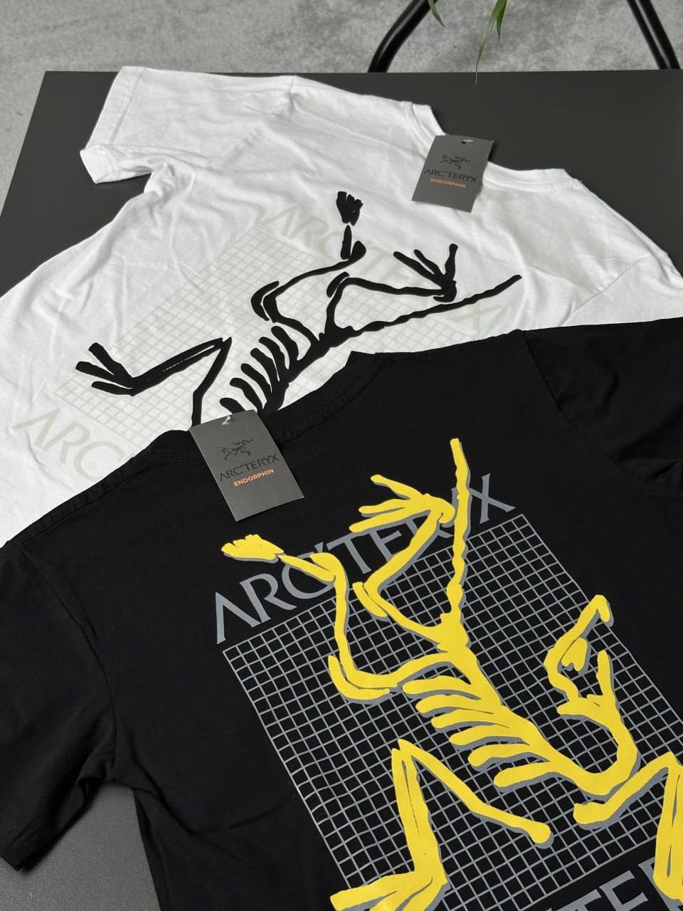 Arc'teryx Phase SL Men's T-Shirt Size XS, S, M, L, XL Black & White Gorpcore Tee gallery