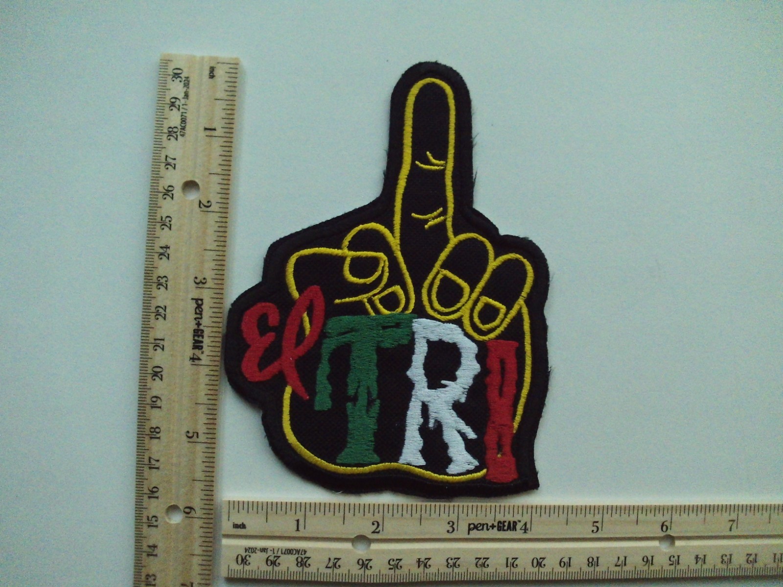 PARCHES DE ROCK URBANO,EL TRI EL HARAGAN LIRAN ROLL LA BANDA BOSTIK INTERPUESTO gallery