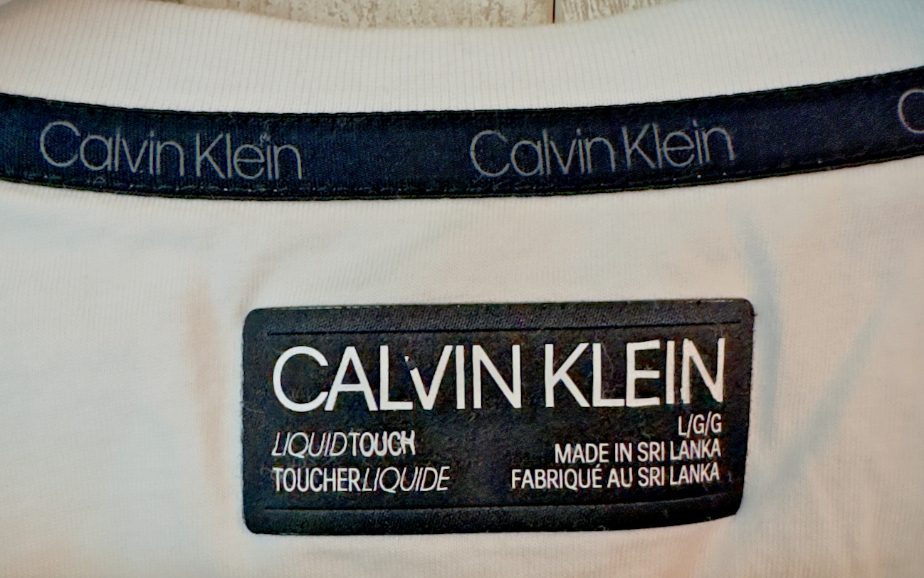 Calvin Klein Liquid Touch V-neck Mens T-shirt 100% Cotton Large White Great Cond gallery