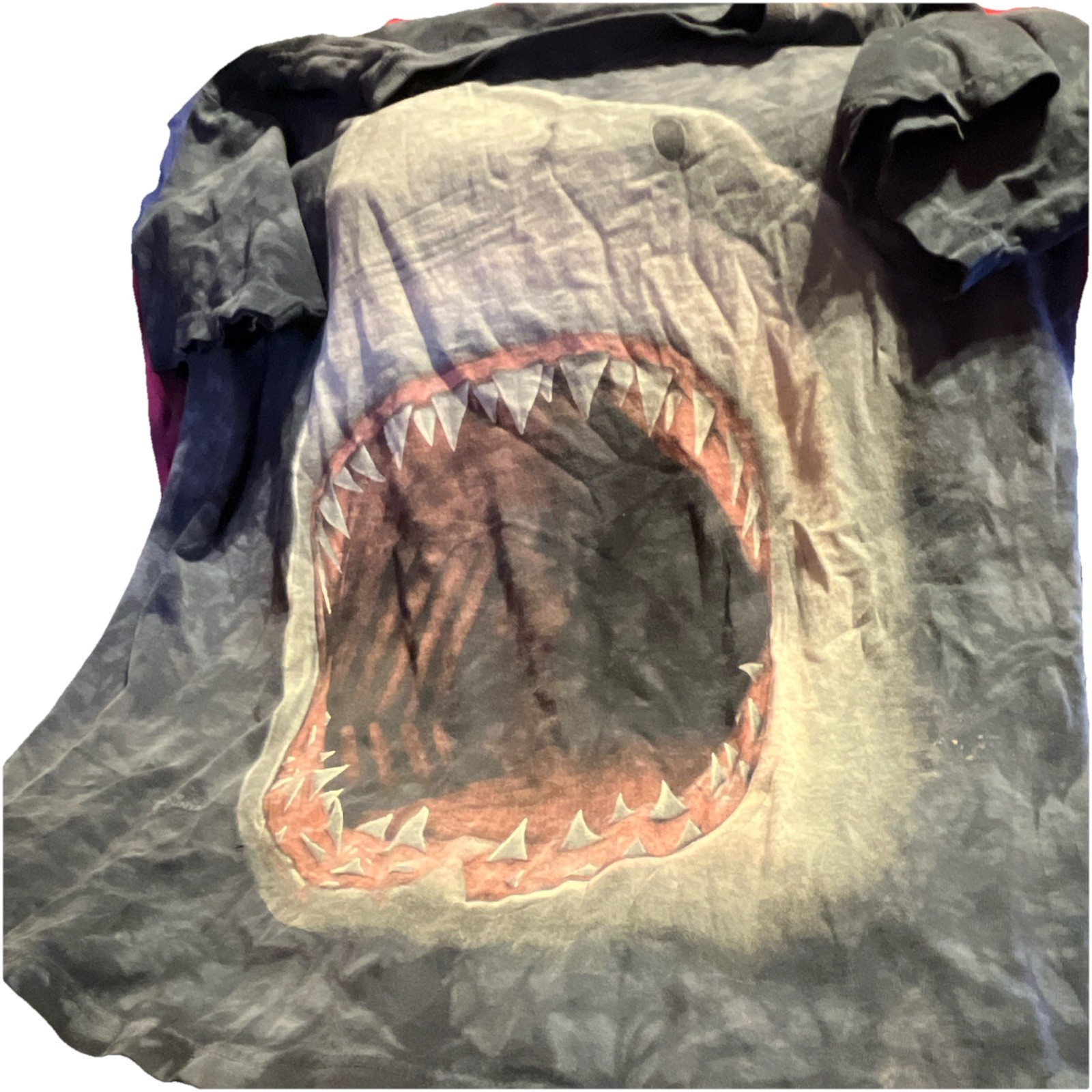 VINTAGE THE MOUNTAIN MEGA PRINT GREAT WHITE SHARK ANIMAL TEE SHIRT XL gallery