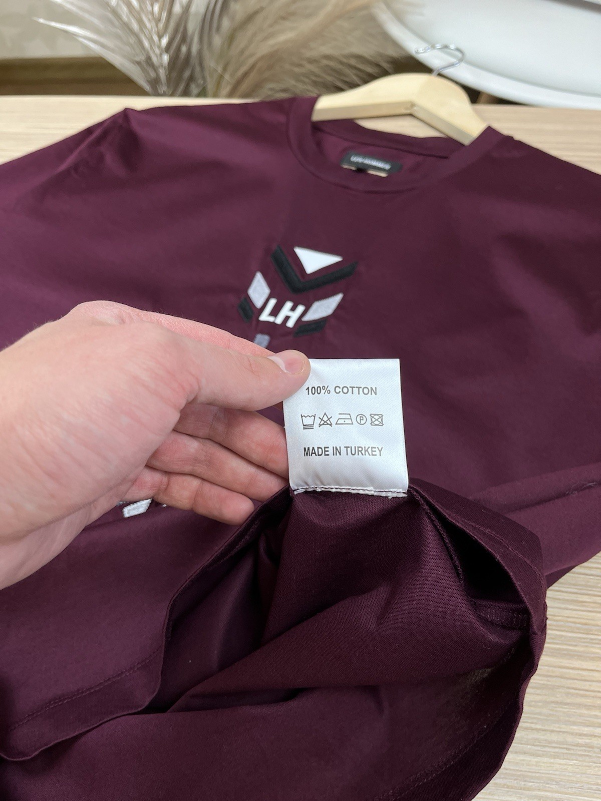 Les Hommes Notte Vandebosch Maroon T Shirt M Short Sleeve LH Geometric Tee gallery