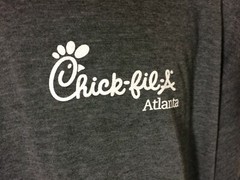 CHIC-FIL-A ATLANTA FEED 5000 2017 JOHN 6:9-14-Adult T-Shirt – q