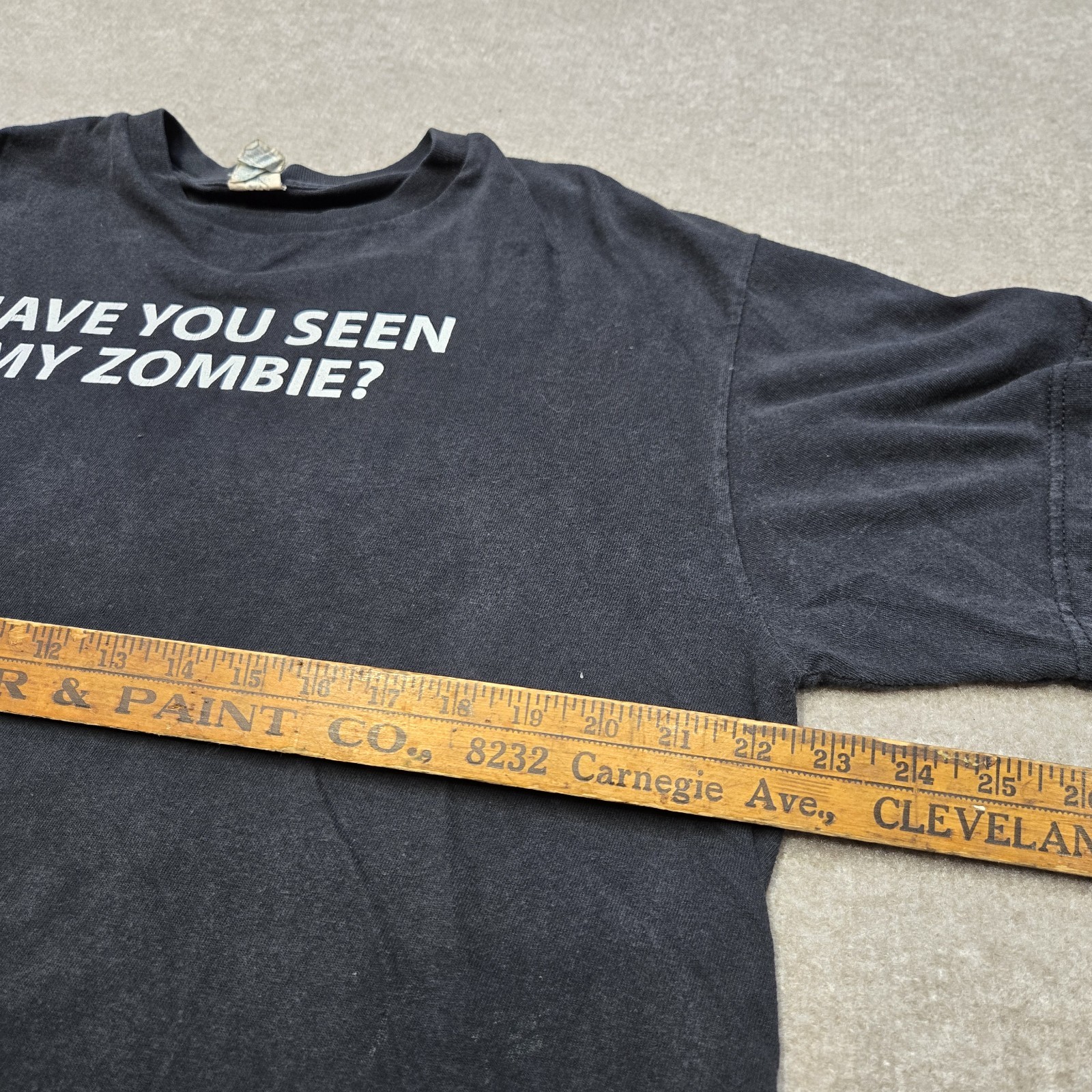 Vintage Y2K Have You Seen My Zombie Shirt Mens XL Black Horror Graphic Quote Tee gallery