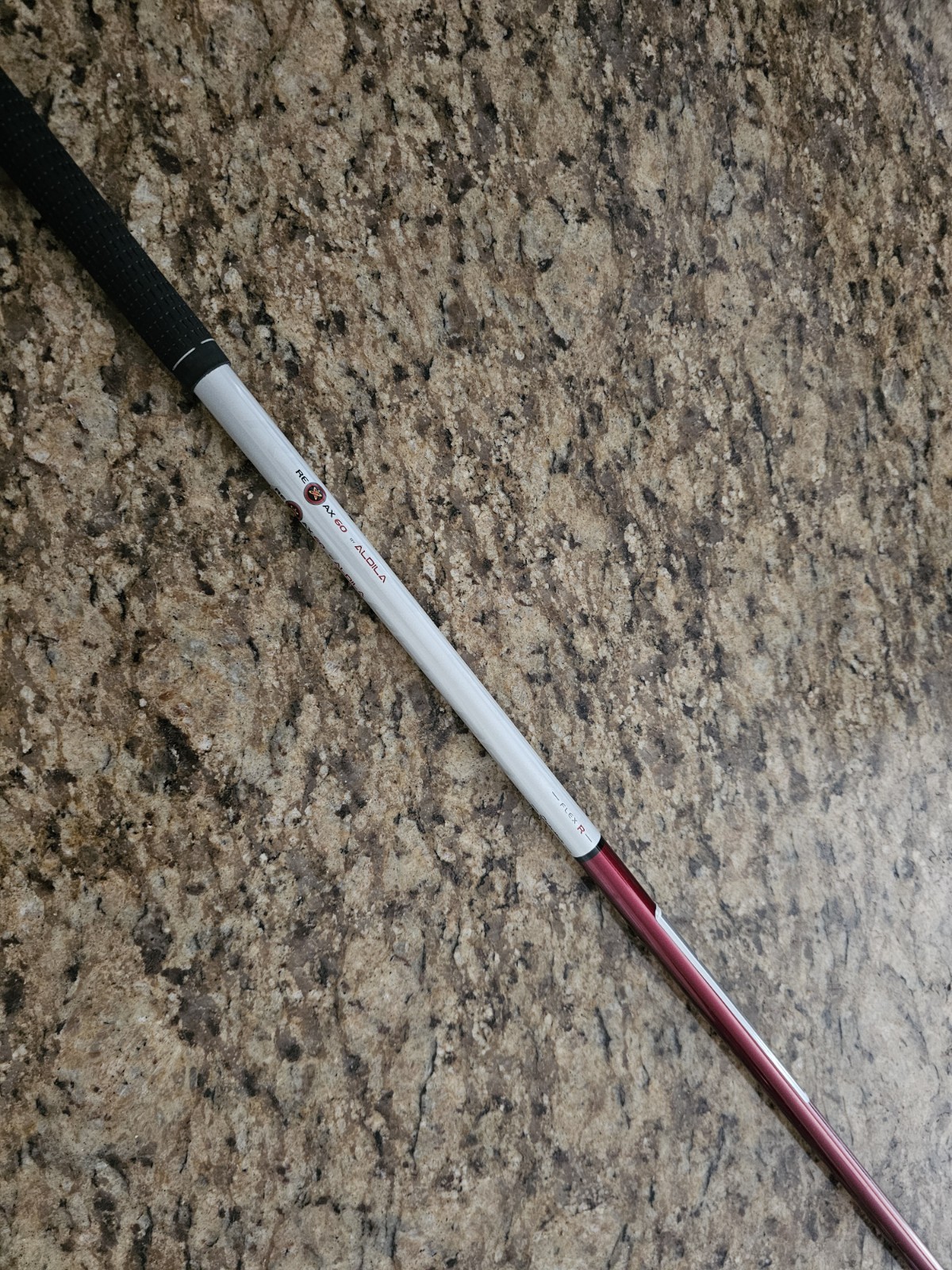 44-1/2″ TaylorMade R9 Aldila REAX 60 R-Flex Graphite Driver Shaft with Tip