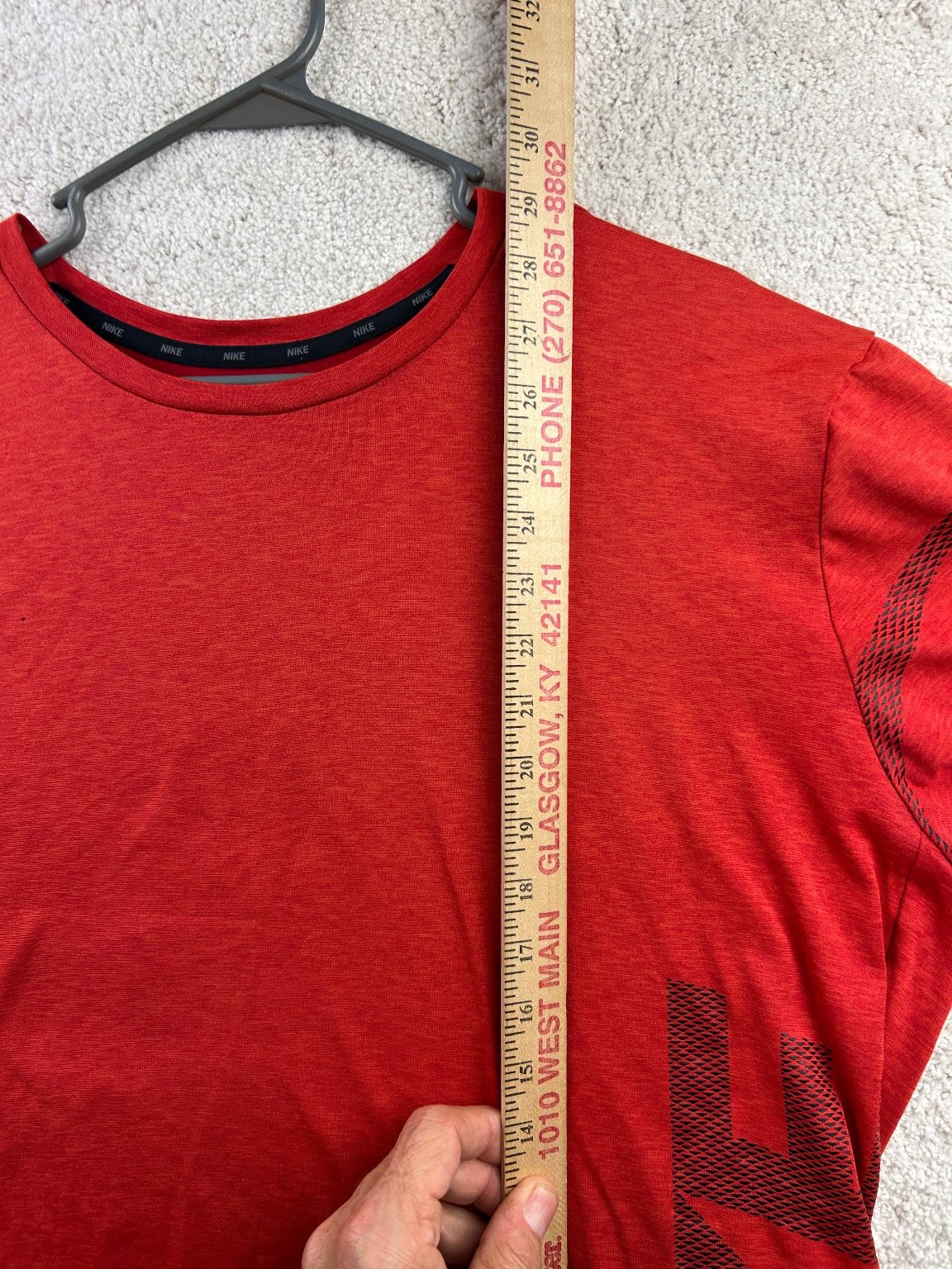 Nike T-Shirt Men's Red XL Dri-FIT Moisture-Wicking Crew Neck gallery