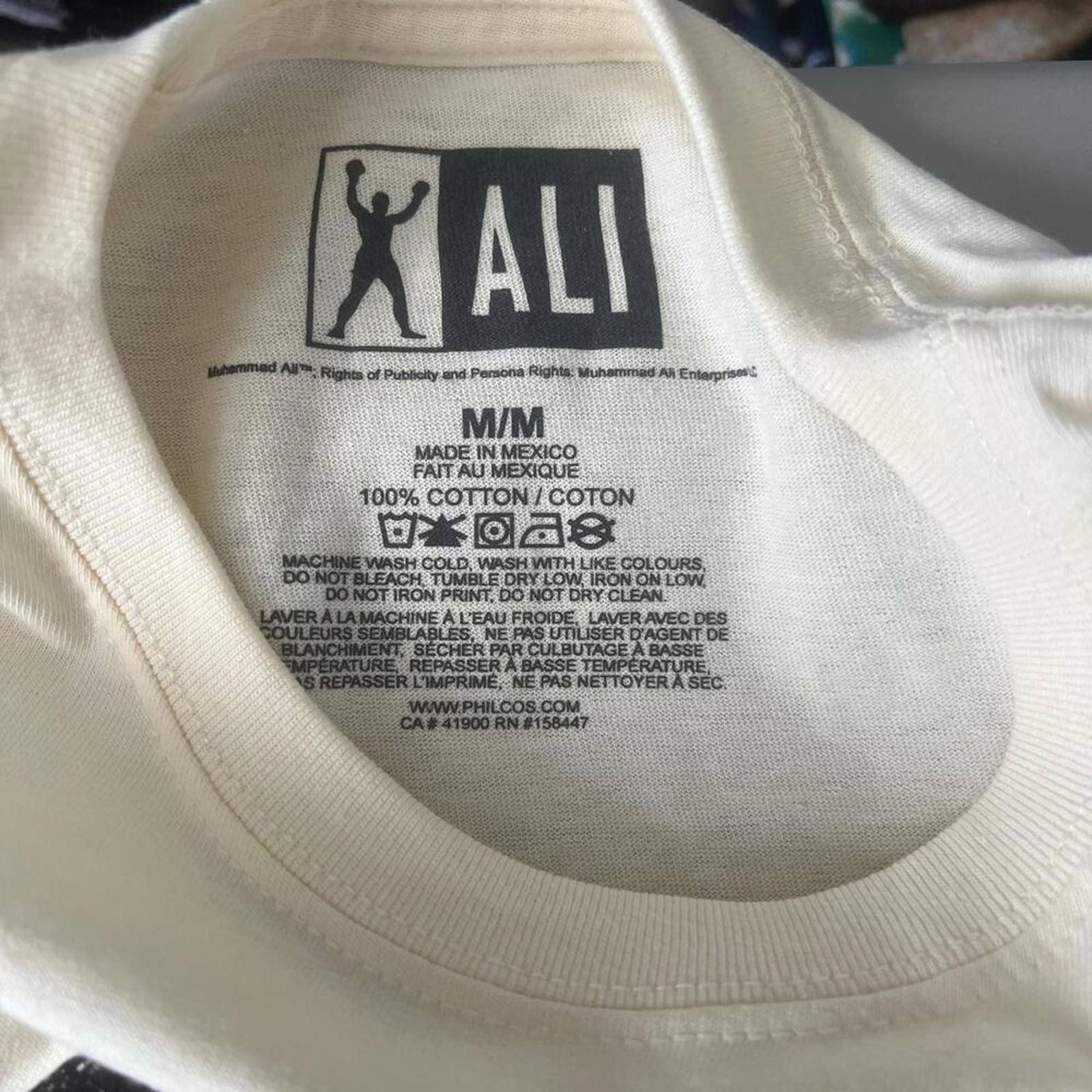 Muhammad Ali Graphic TShirt Ivory Size Medium gallery
