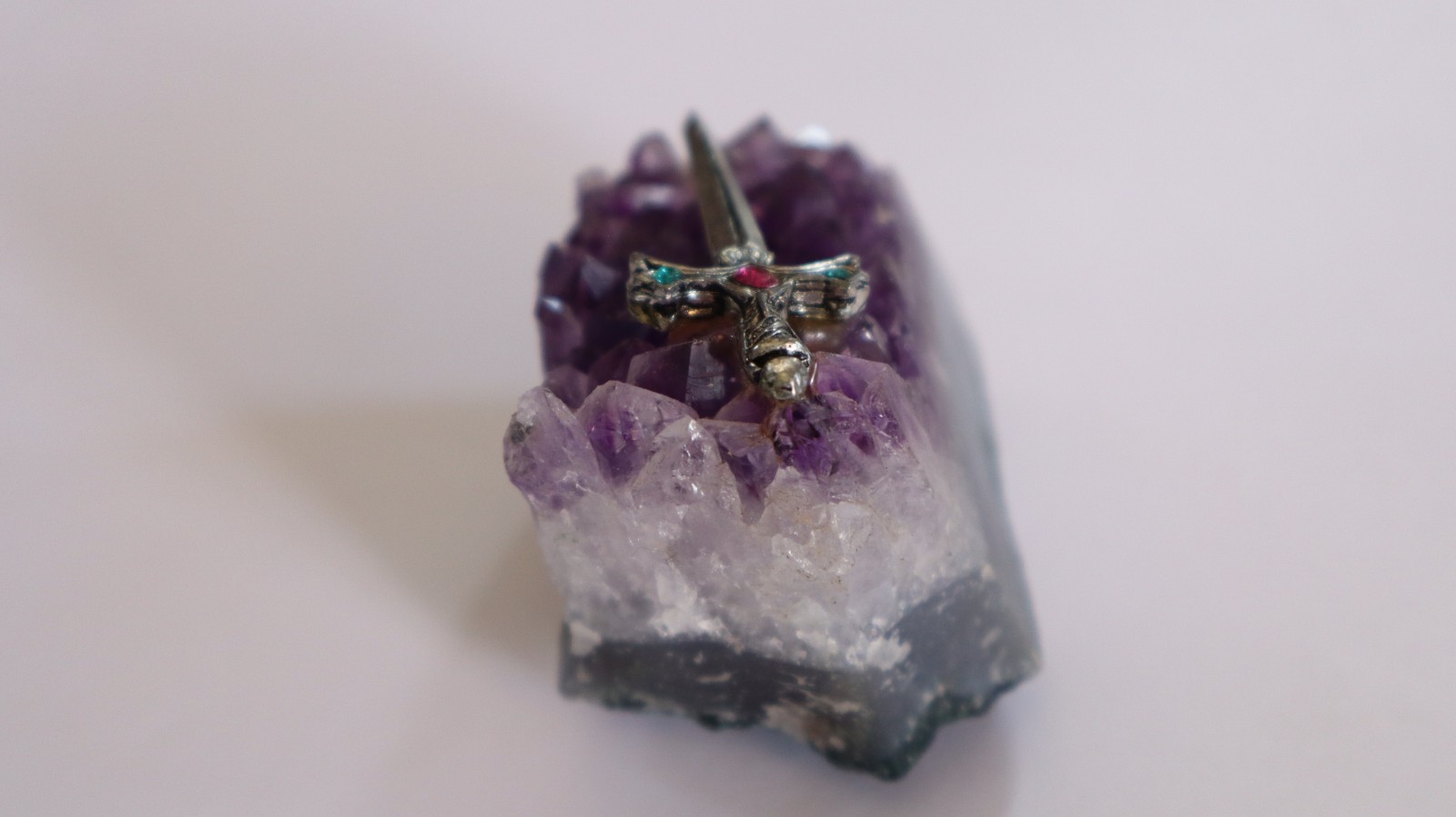 Purple Amethyst Quartz Geode  Crystal With Sword d6