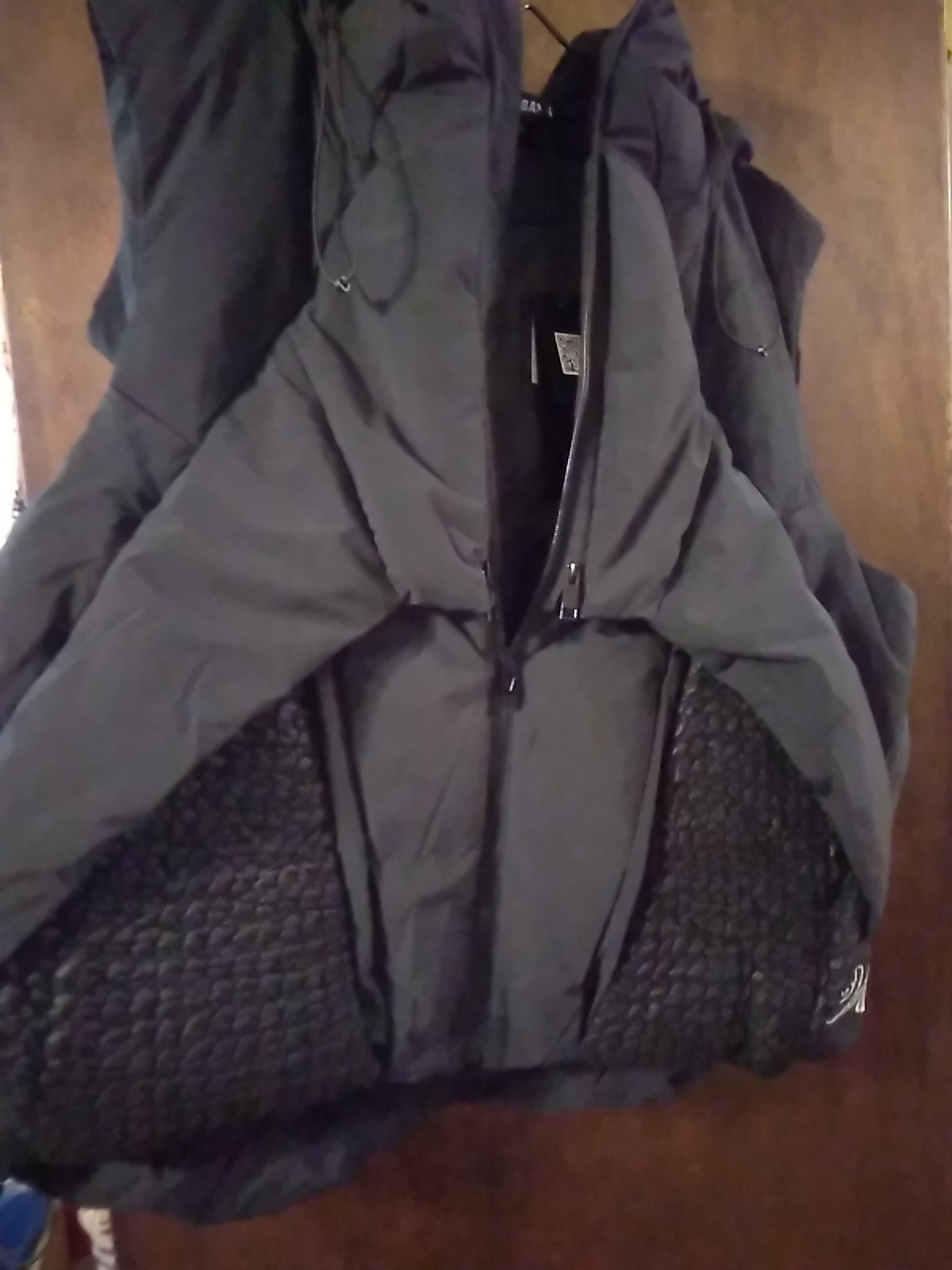 MENS VALABASAS "SAY ANYTHING DUCK DOWN VEST" XL. NWT BLACK gallery