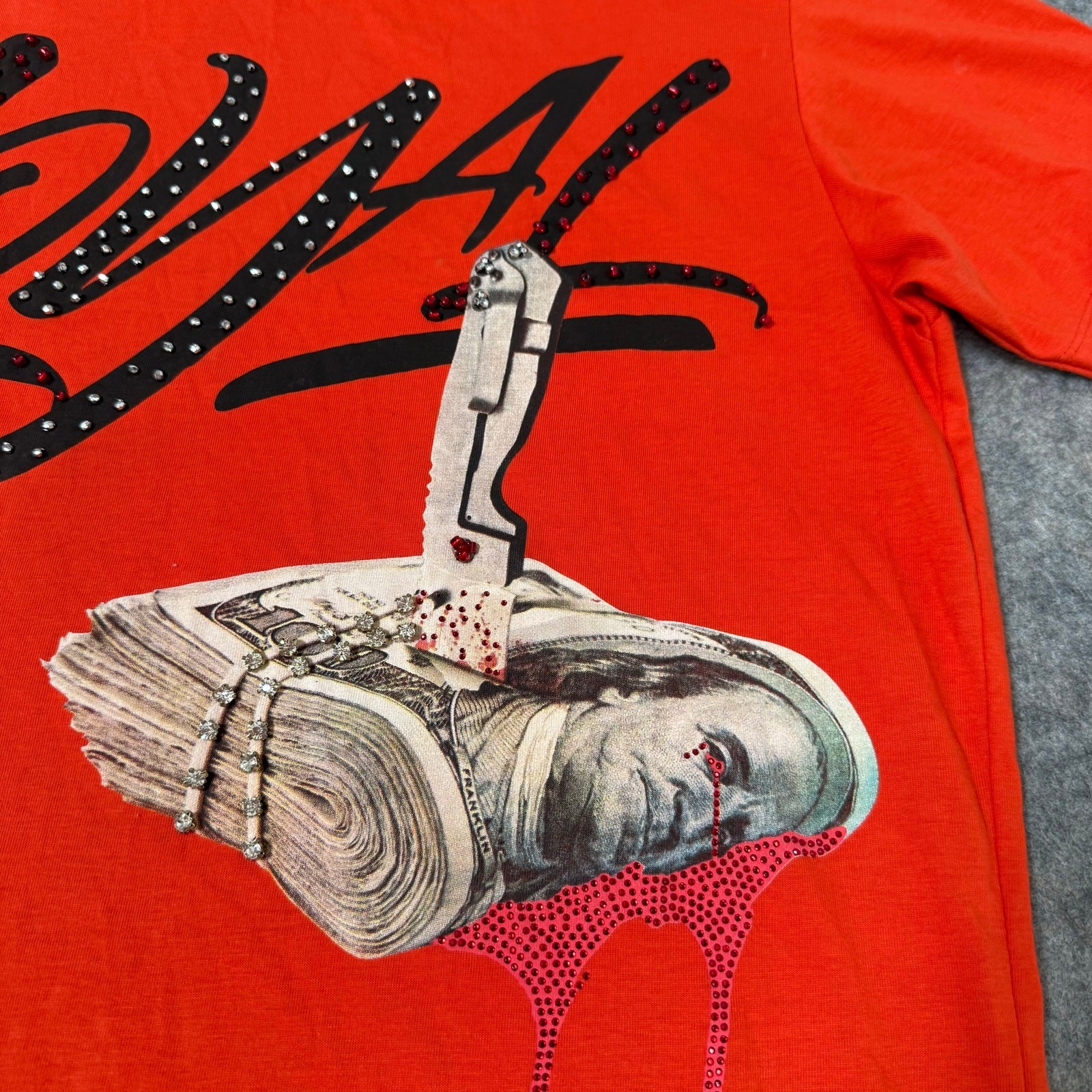 Plus Eighteen Men's Loyal Money Graphic Beaded Accents Cotton Red T-Shirt Size M gallery