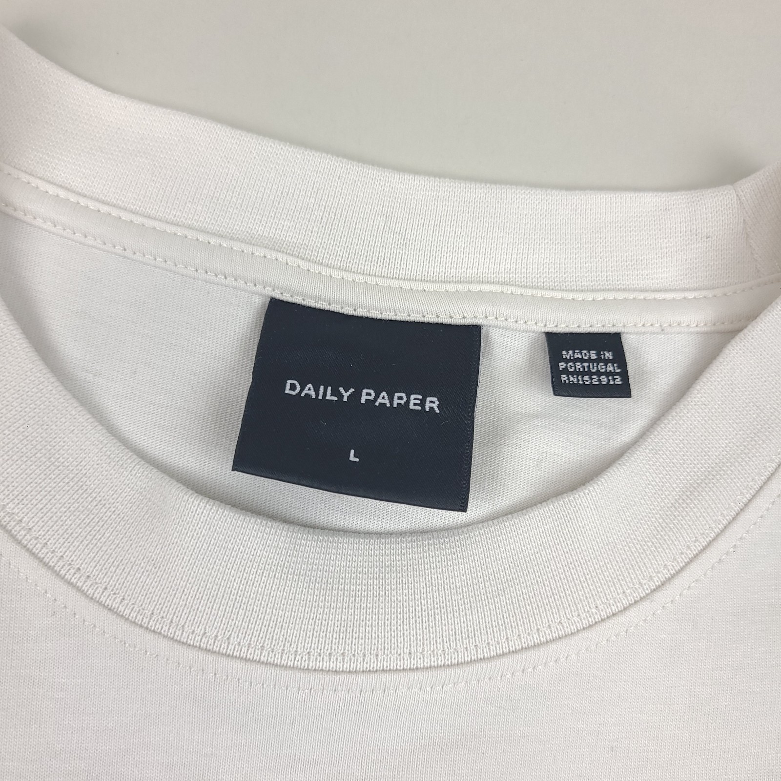 Daily Paper Shirt Mens Large White Cut And Sew Pattern Graphic Tee gallery
