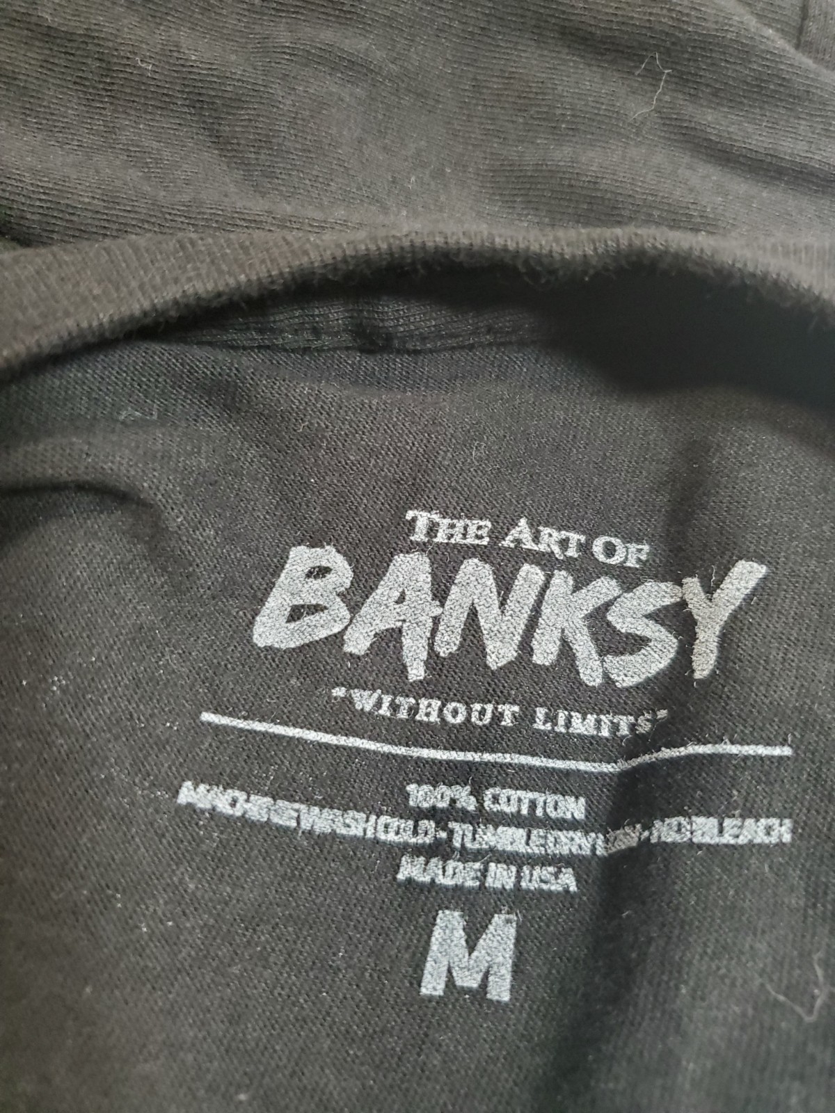Art of Banksy Laugh Now Monkey T-shirt Size Medium M Black Tee gallery