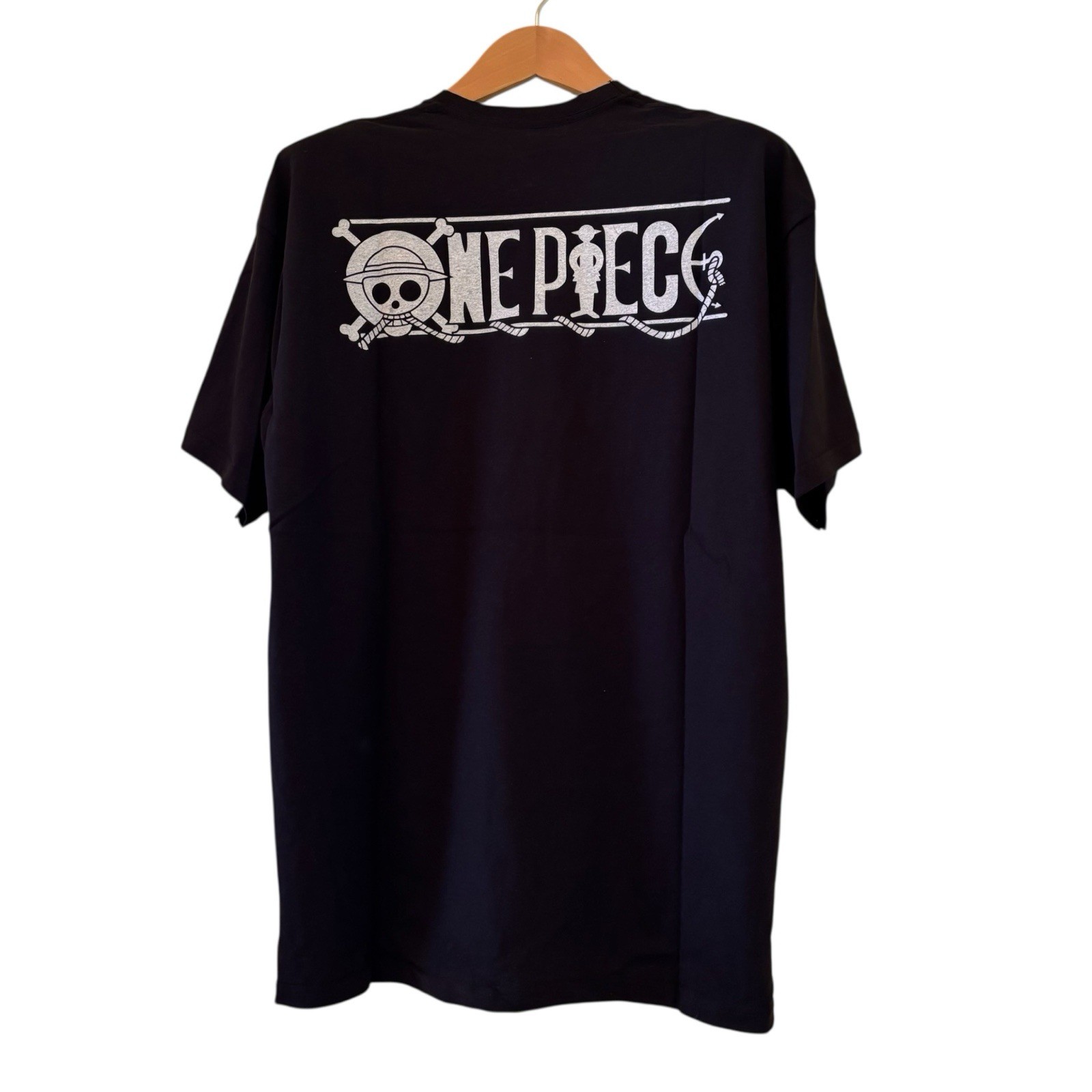 One Piece Crew T-Shirt Anime Luffy Zoro Sanji Nami Modern Size XL gallery