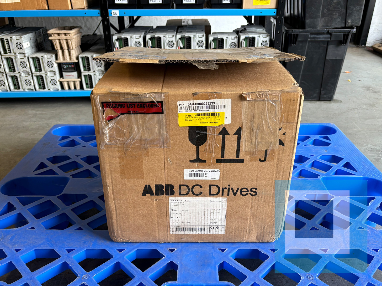 NEW – ABB DCS880-S02-0050-05X0 DC Drive with X13 Control Panel