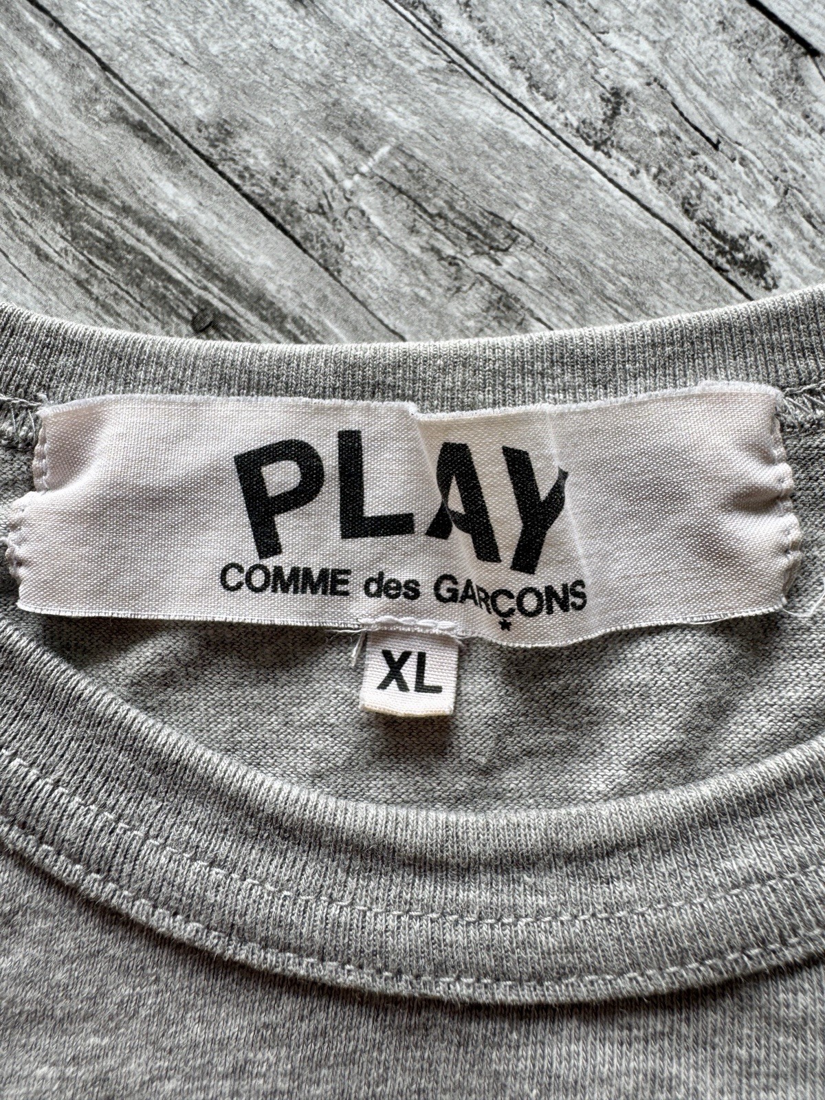 Comme Des Garcons T-Shirt Mens Large Play Gray Single Stitch Japan Y2K Street gallery