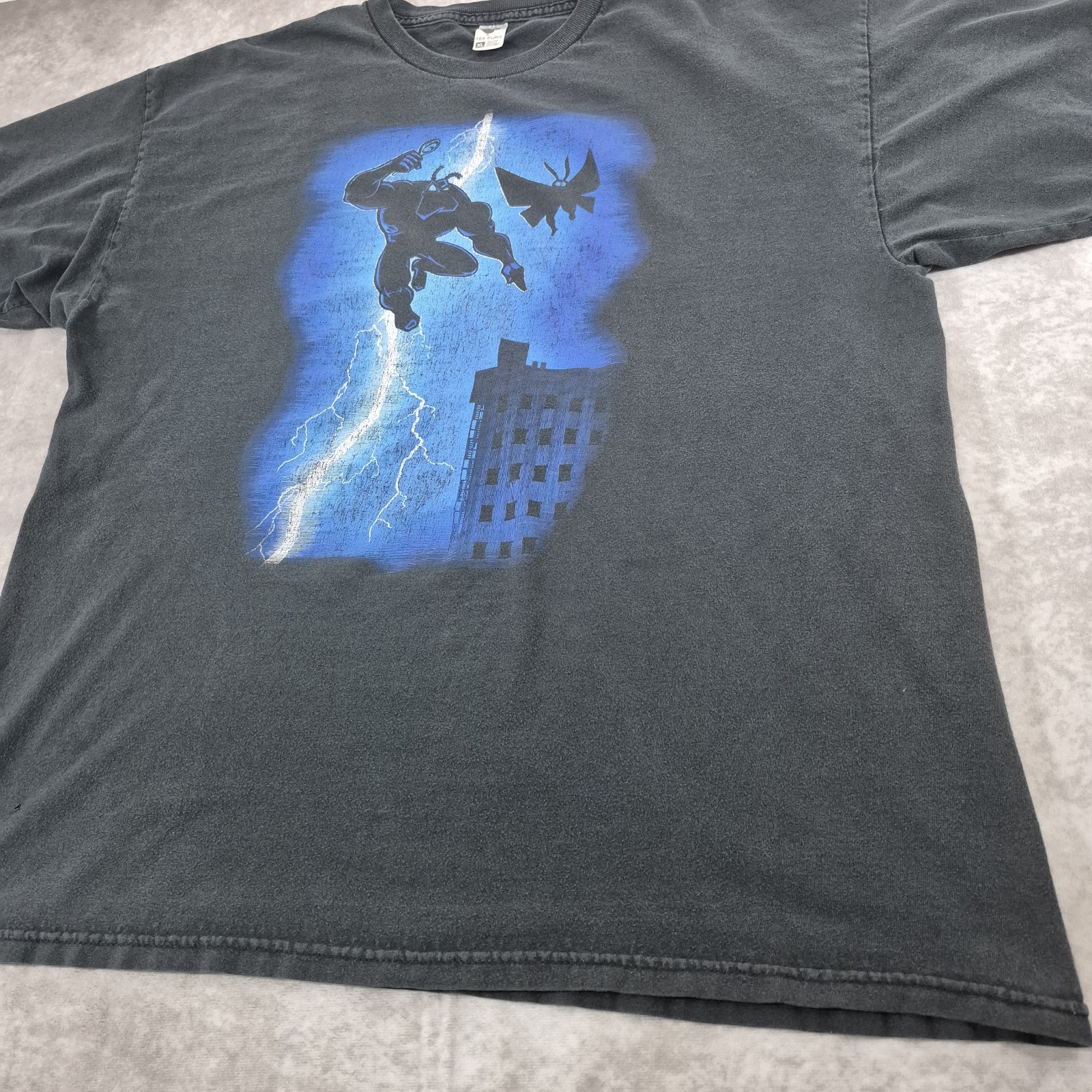 The Tick vs Mothman TeeFury T-Shirt XL Gray Lightning Comic Parody Distressed gallery