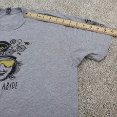 DC Nuthouse Ride or Abide Graphic T-Shirt Mens Medium Gray (see photo for flaw)