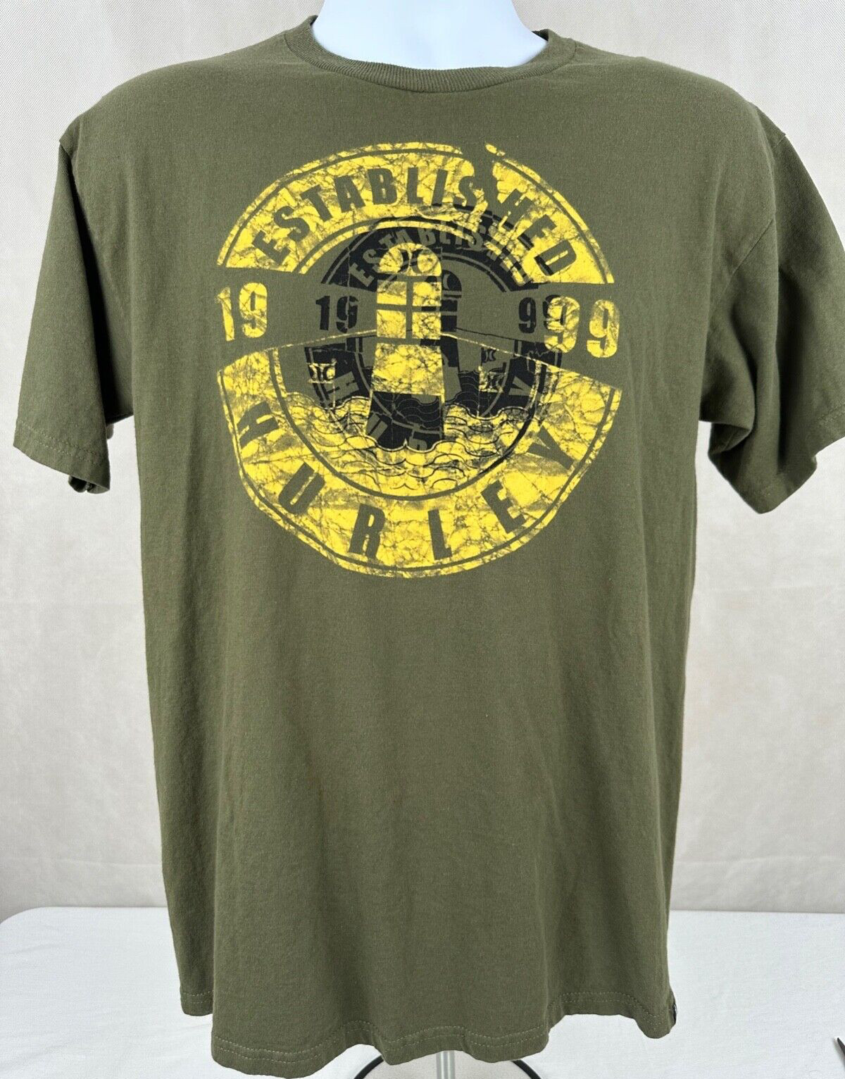 Hurley Mens M Olive Green Graphic T Shirt Yellow Logo Crew Neck Short Sleeve gallery