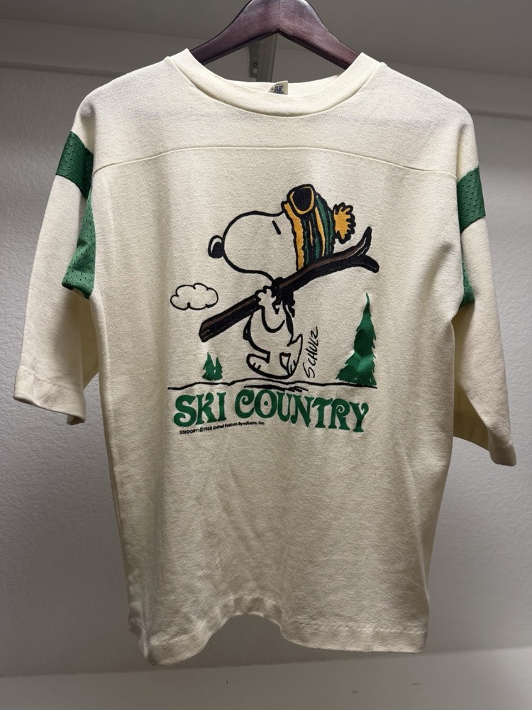 VINTAGE 1958 Peanuts Snoopy “SKI COUNTRY” 3/4th Sleeve Shirt
