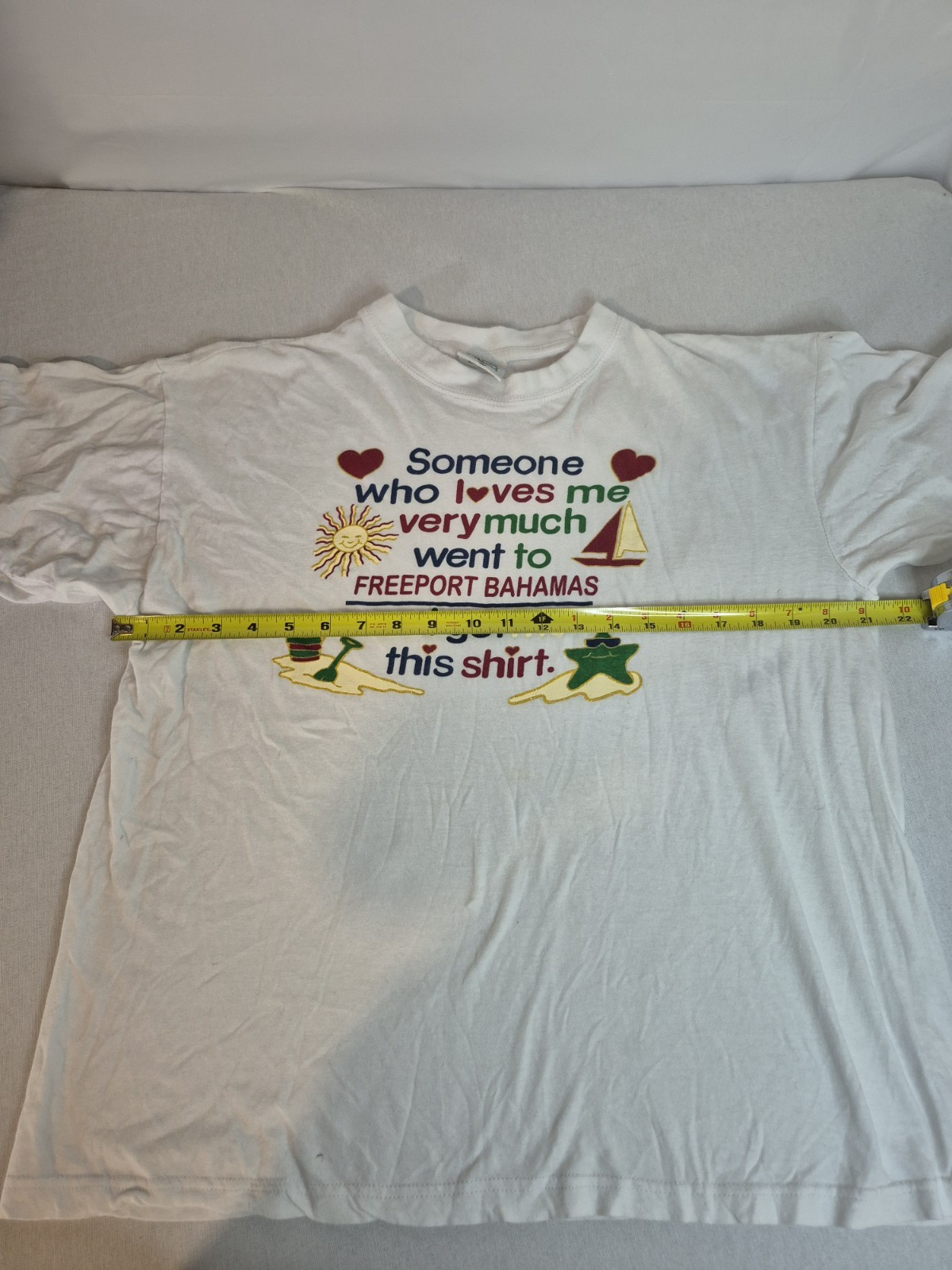 VINTAGE 100% Cotton Bahamas Souvenir T Shirt Size XL Flaws Unisex Glitter Accent gallery
