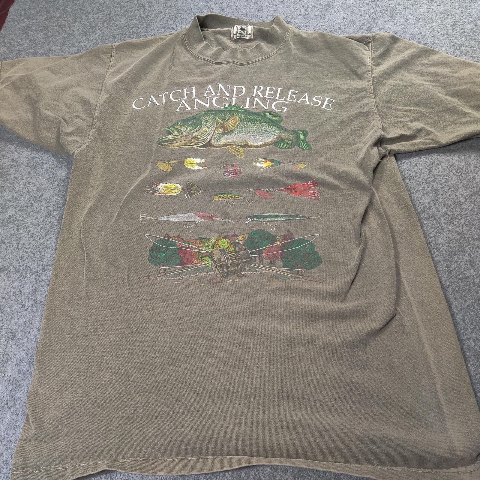 Vtg Galt Sand T-Shirt Men Medium Green Catch And Release Fish Graphic USA 90s gallery