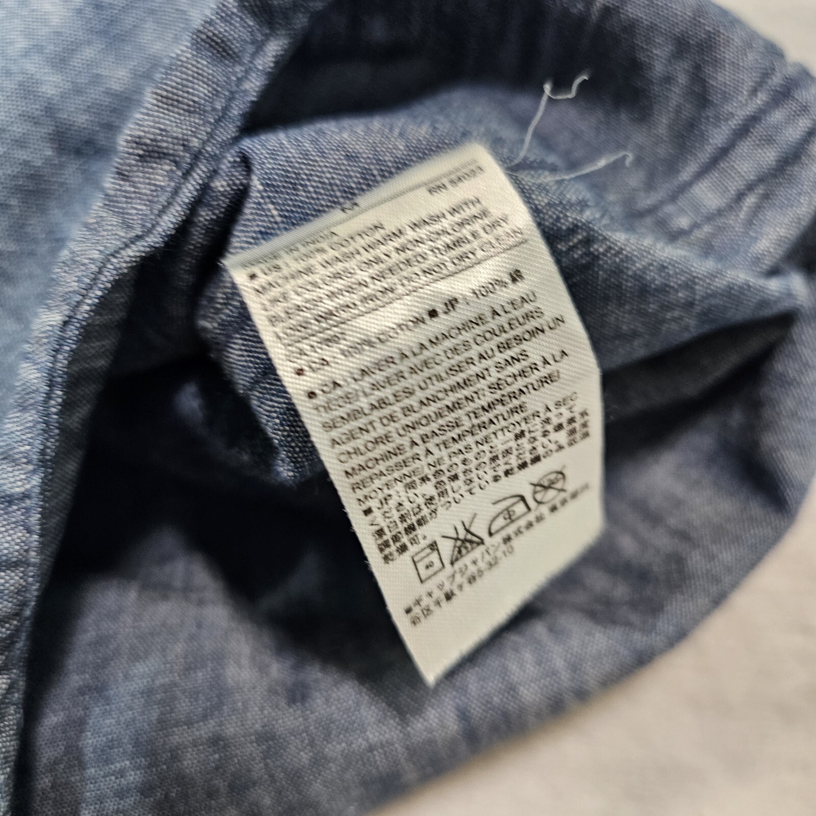 Banana Republic Henley Shirt Mens M 100% Cotton Pocket Button Up Chambray Denim gallery